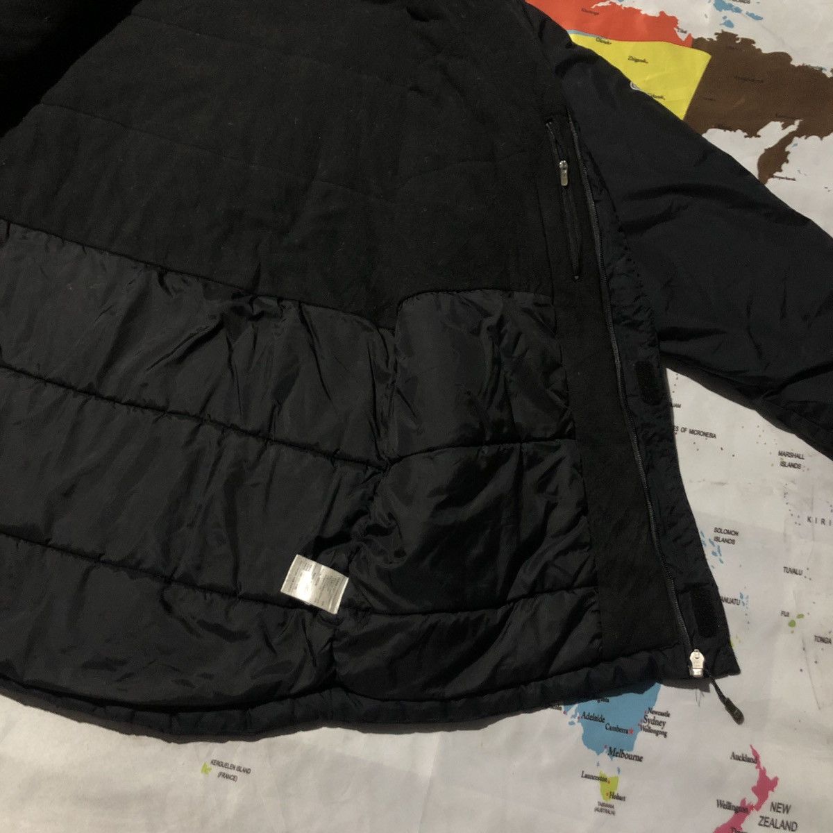 Nike × Vintage Vintage Juventus FC 2003-2004 Bench Kits Puffer Jackets Size US M / EU 48-50 / 2 - 5 Thumbnail