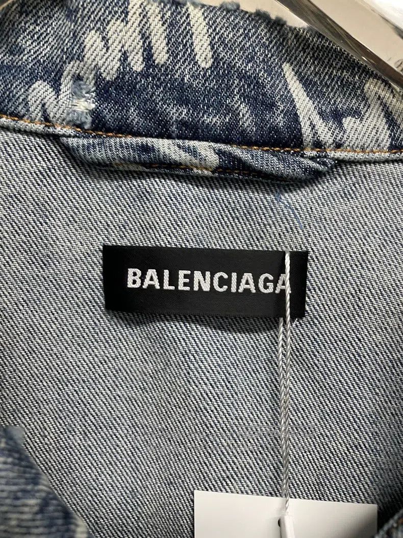 Balenciaga Balenciaga Bullet Screen Denim Jacket Size US XL / EU 56 / 4 - 3 Thumbnail