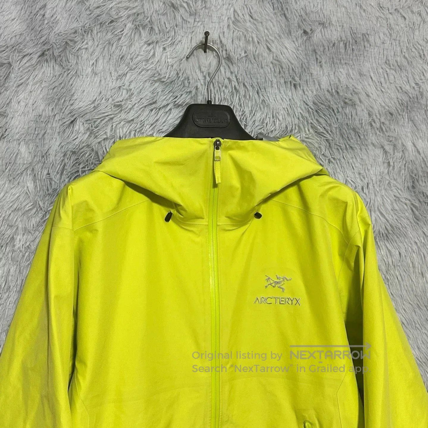 Arc'teryx Arcteryx Beta LT Jacket in Vibrant Green. Size US L / EU 52-54 / 3 - 3 Thumbnail