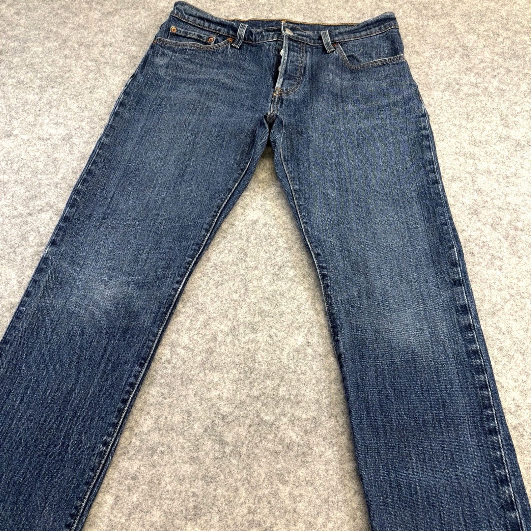 Levi's VINTAGE Levi's 501 Jeans Jeans 28W Regular L27.5 Inseam 5-Pocket Button Fly Denim Blue Men’s Regular No Pattern Size US 28 / EU 44 - 3 Thumbnail