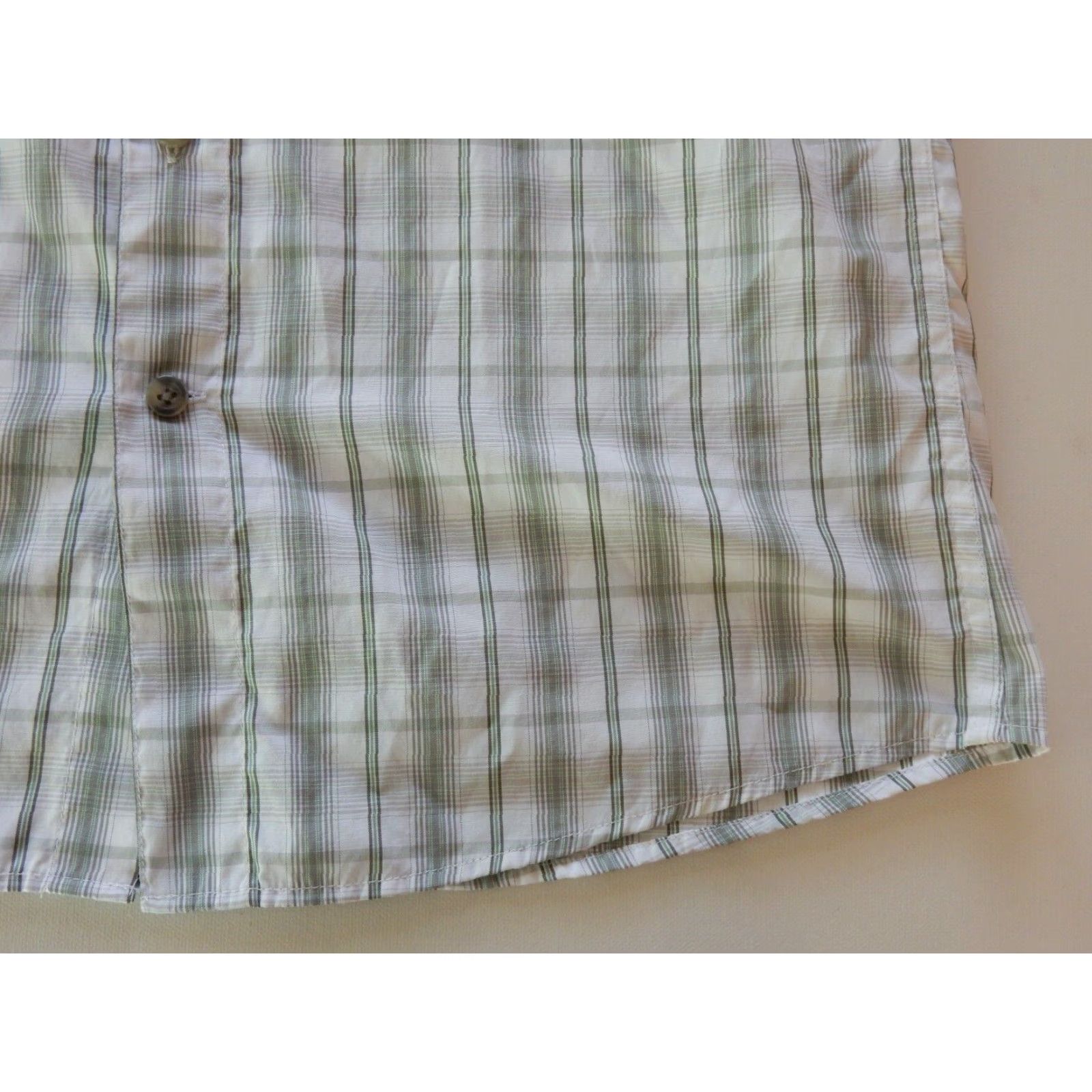 Eddie Bauer Vintage Eddie Bauer Men's Plaid Short Sleeve Button-Up Shirt Size S Green & White Size US S / EU 44-46 / 1 - 3 Thumbnail