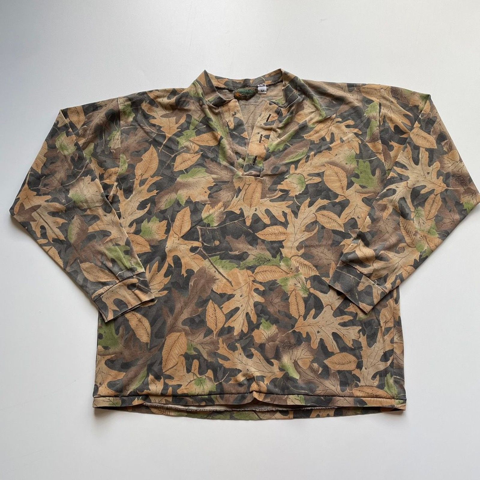 Vintage Vintage 1990s Real Tree Leaf Camo Graphic Long Sleeve Shirt Size US S / EU 44-46 / 1 - 1 Thumbnail