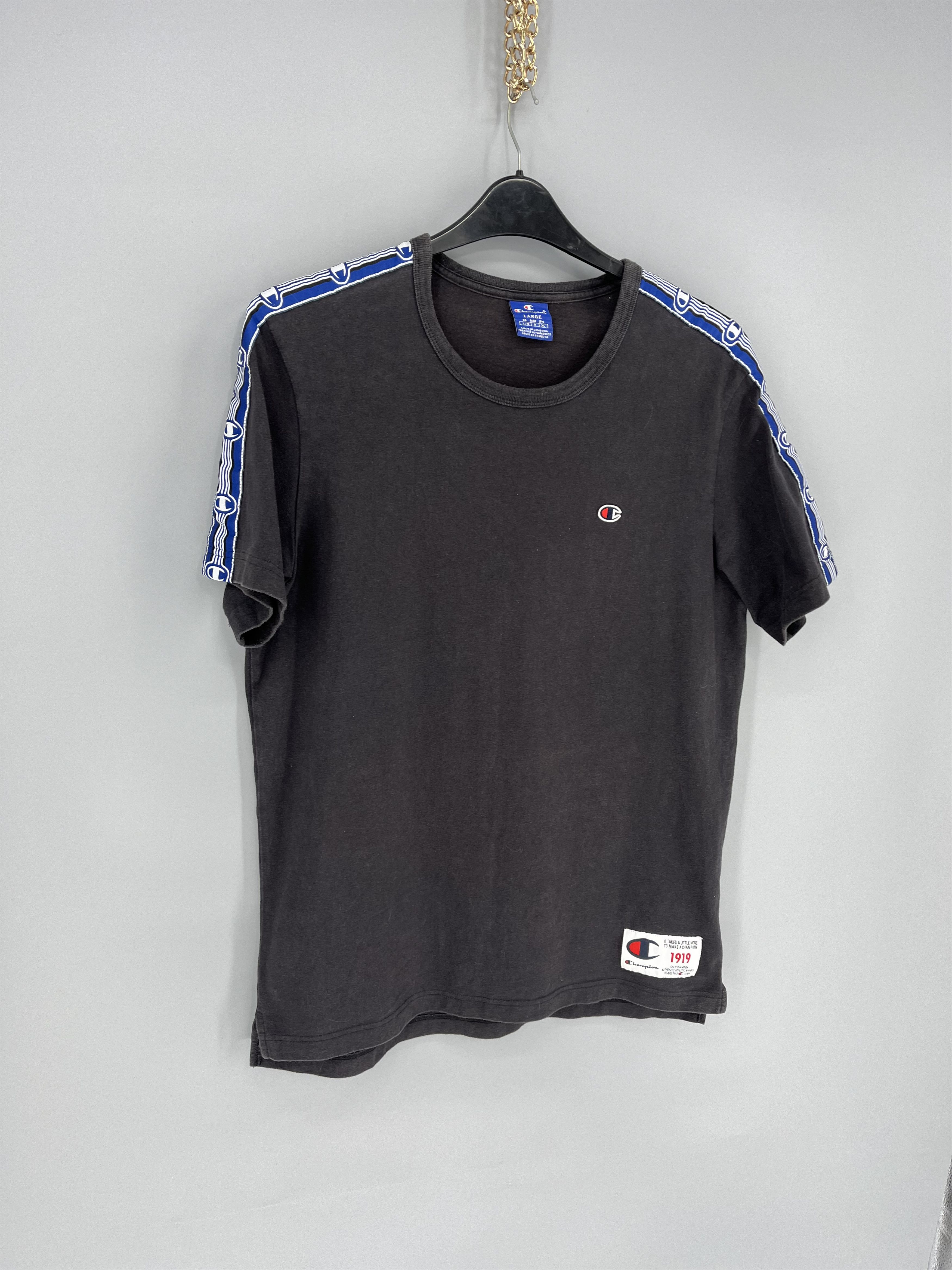 Champion Vintage Y2K Champion Small Logo T-Shirt Streetwear Style Size US L / EU 52-54 / 3 - 2 Thumbnail