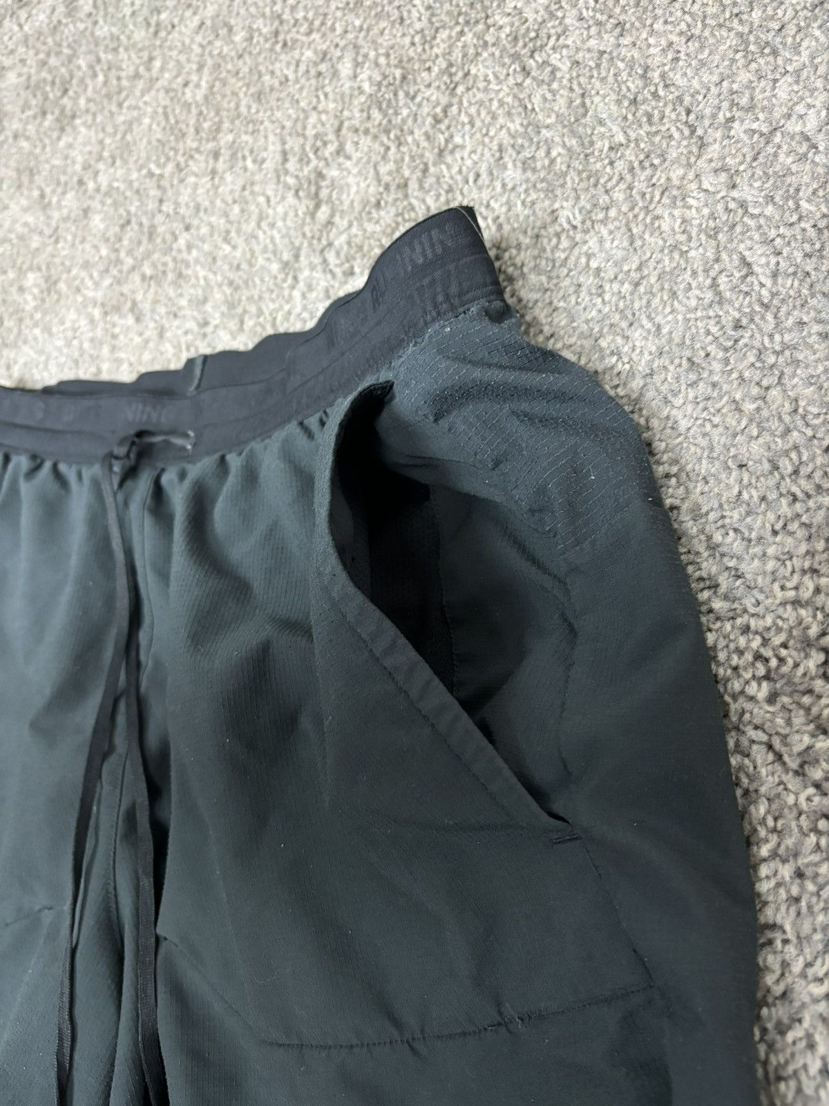 Nike Nike stride black dri fit 5” inseam running shorts Size US 28 / EU 44 - 4 Thumbnail