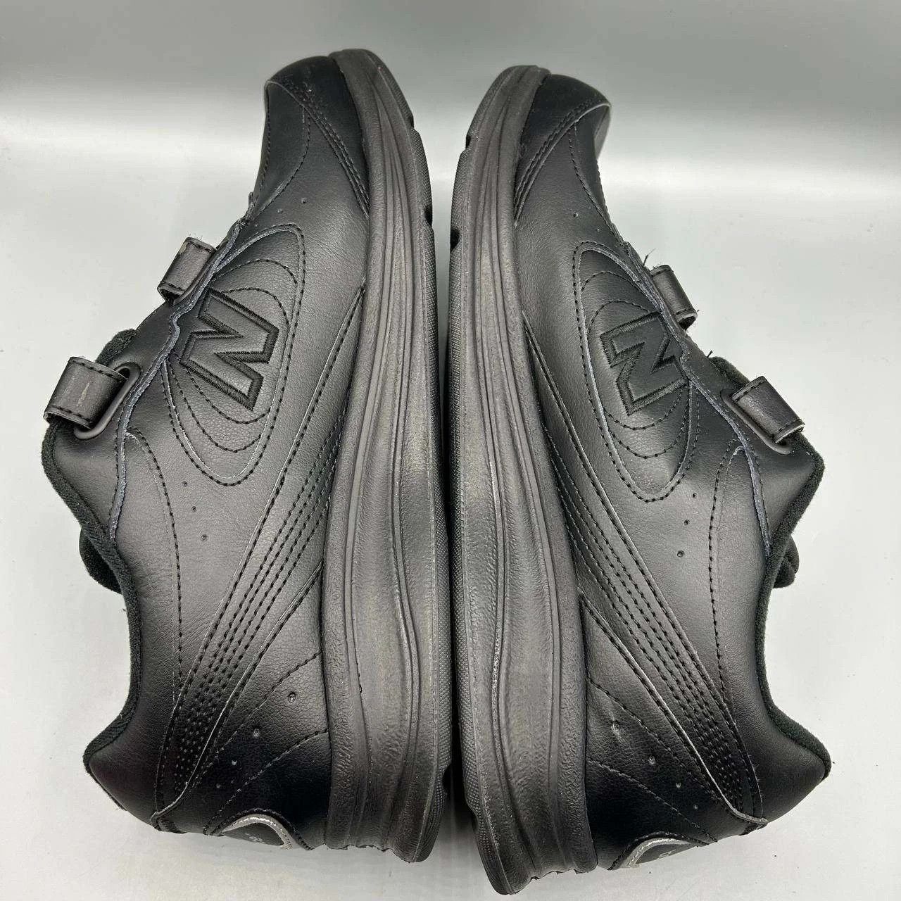 New Balance New Balance 577 Walking Leather Hook and Loop MW577VK 9 2E Size US 9 / EU 42 - 5 Thumbnail
