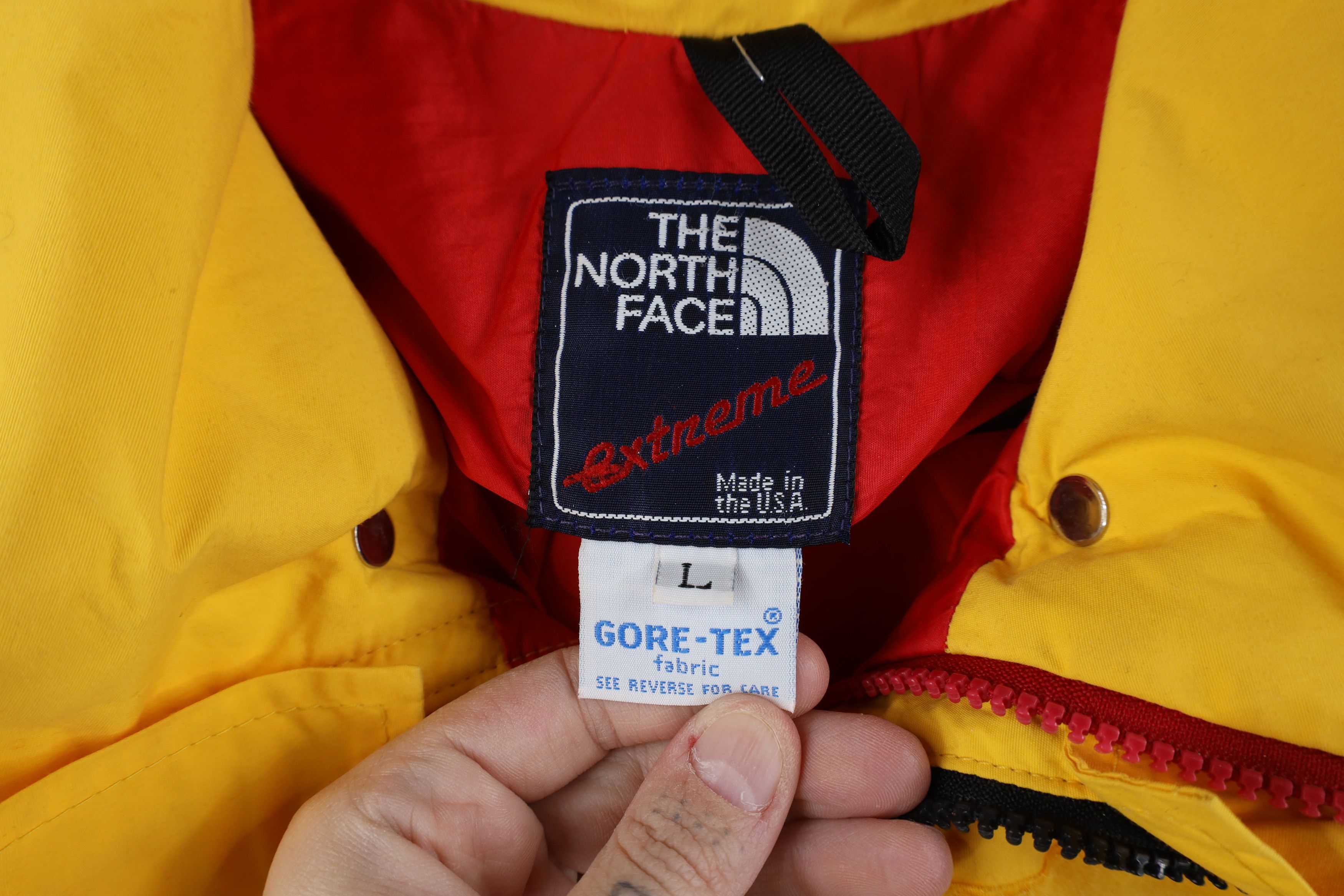 The North Face Vintage 90s The North Face Extreme Waterproof Jacket USA Size US L / EU 52-54 / 3 - 9 Thumbnail