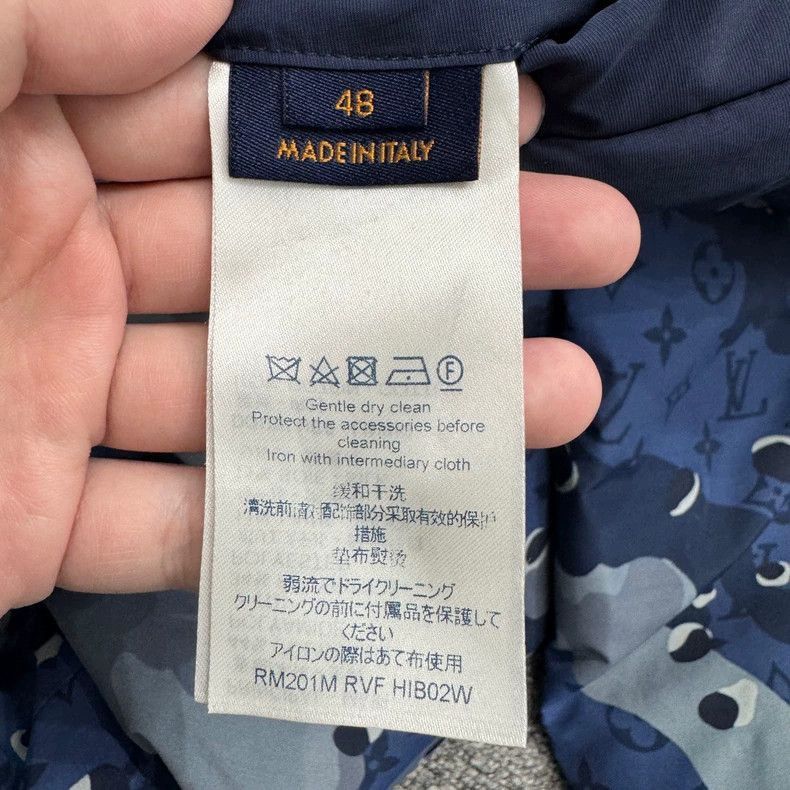 Louis Vuitton louis vuitton blue camouflage reversible cotton jacket-2507 Size US L / EU 52-54 / 3 - 8 Thumbnail