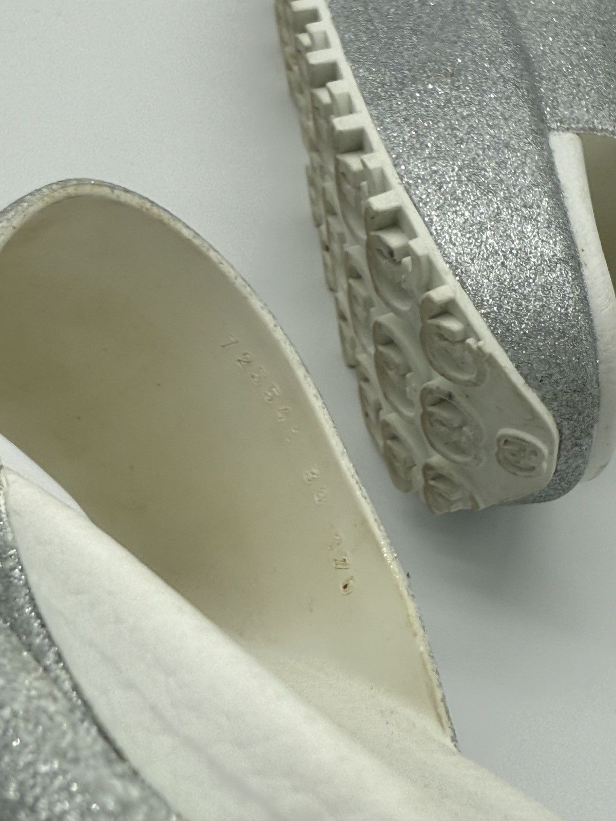 Gucci Silver Glitter Gucci Platform Slides Size US 8 / IT 38 - 10 Thumbnail