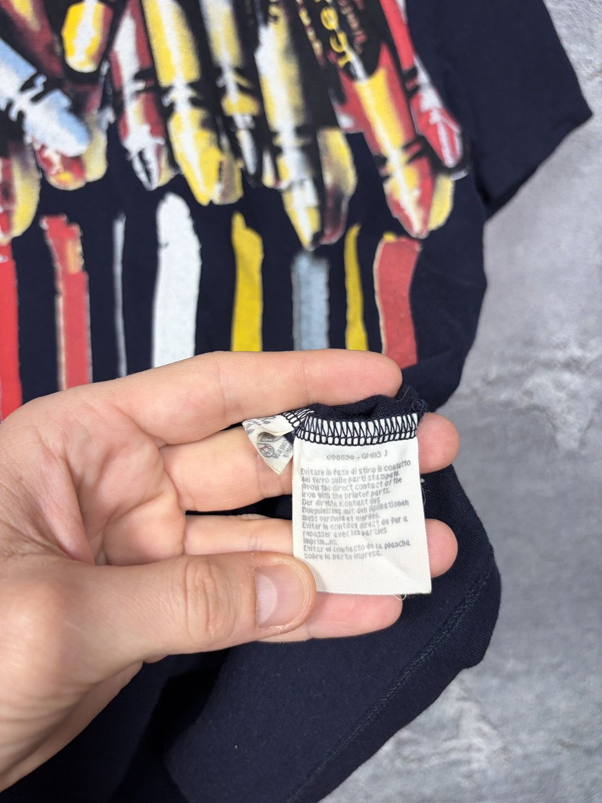 Iceberg Vintage Iceberg Dripping Crayon Print T-shirt Size M Size US M / EU 48-50 / 2 - 9 Thumbnail