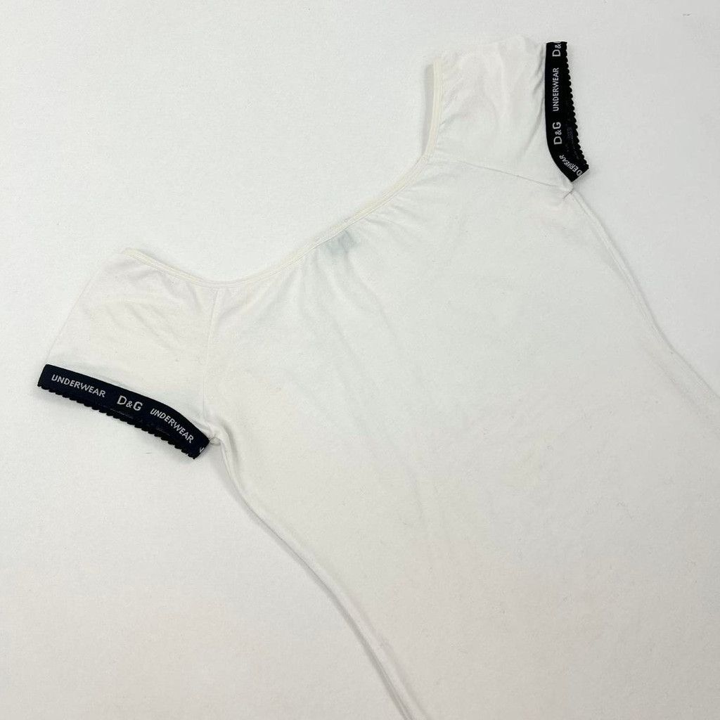 Dolce & Gabbana y2k D&G white short sleeve top, black thin logo trim Size XS / US 0-2 / IT 36-38 - 7 Thumbnail