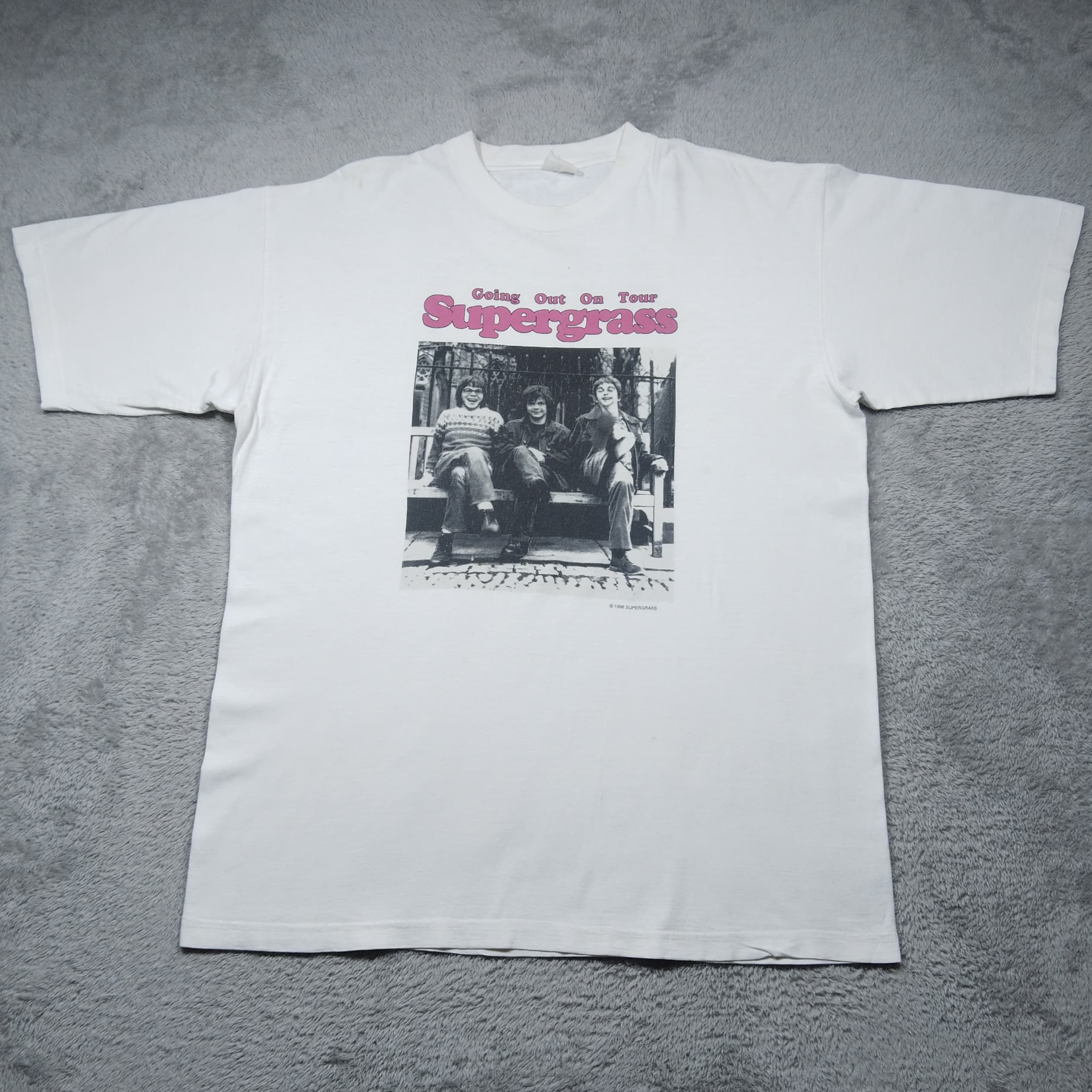 Band Tees VINTAGE DISTRESSED 1996 SUPERGRASS GOING OUT ON TOUR T SHIRT Size US XL / EU 56 / 4 - 1 Thumbnail