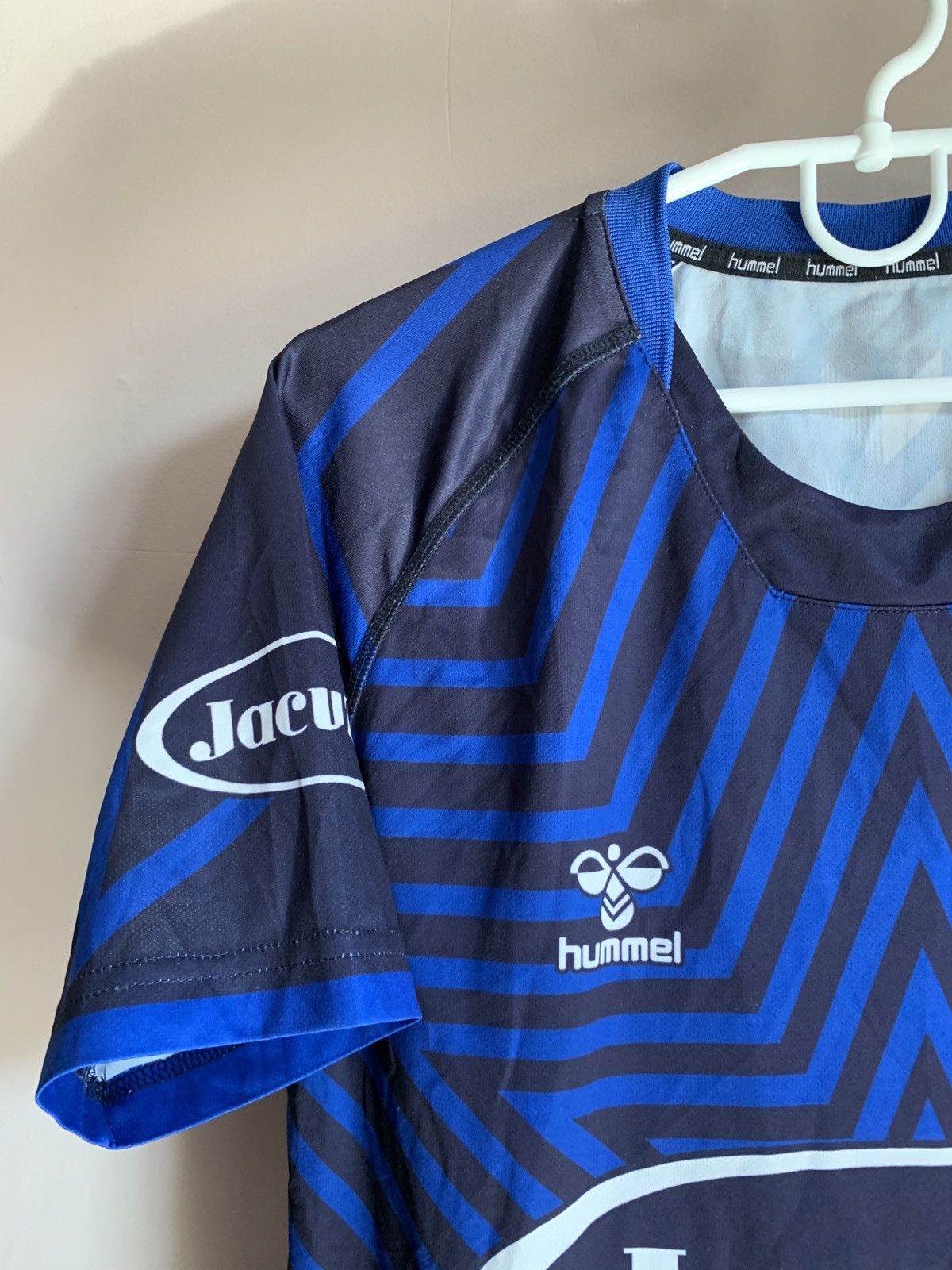 Hummel Hull F.C Training Rugby League Shirt Hummel Jersey Size M Size US M / EU 48-50 / 2 - 4 Thumbnail