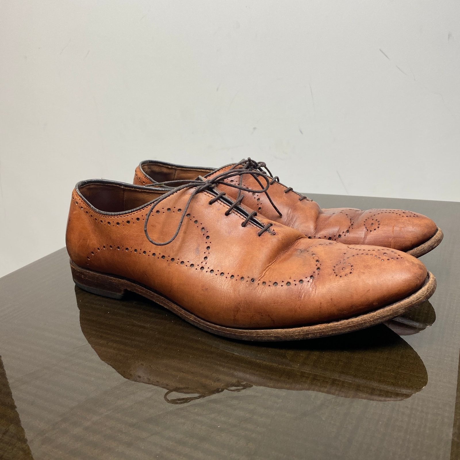 Allen Edmonds Allen Edmonds Fairfax Perforated Leather Dress Shoes 11D Size US 11 / EU 44 - 1 Thumbnail