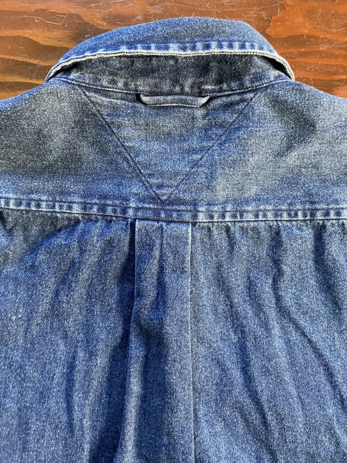 Tommy Hilfiger Vintage 90’s Tommy Hilfiger Jeans Long Sleeve Button Up Size US L / EU 52-54 / 3 - 22 Thumbnail