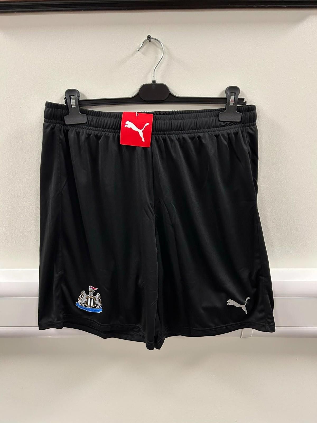 Puma Newcastle United Puma Shorts (BNWT) L Size US 34 / EU 50 - 1 Preview