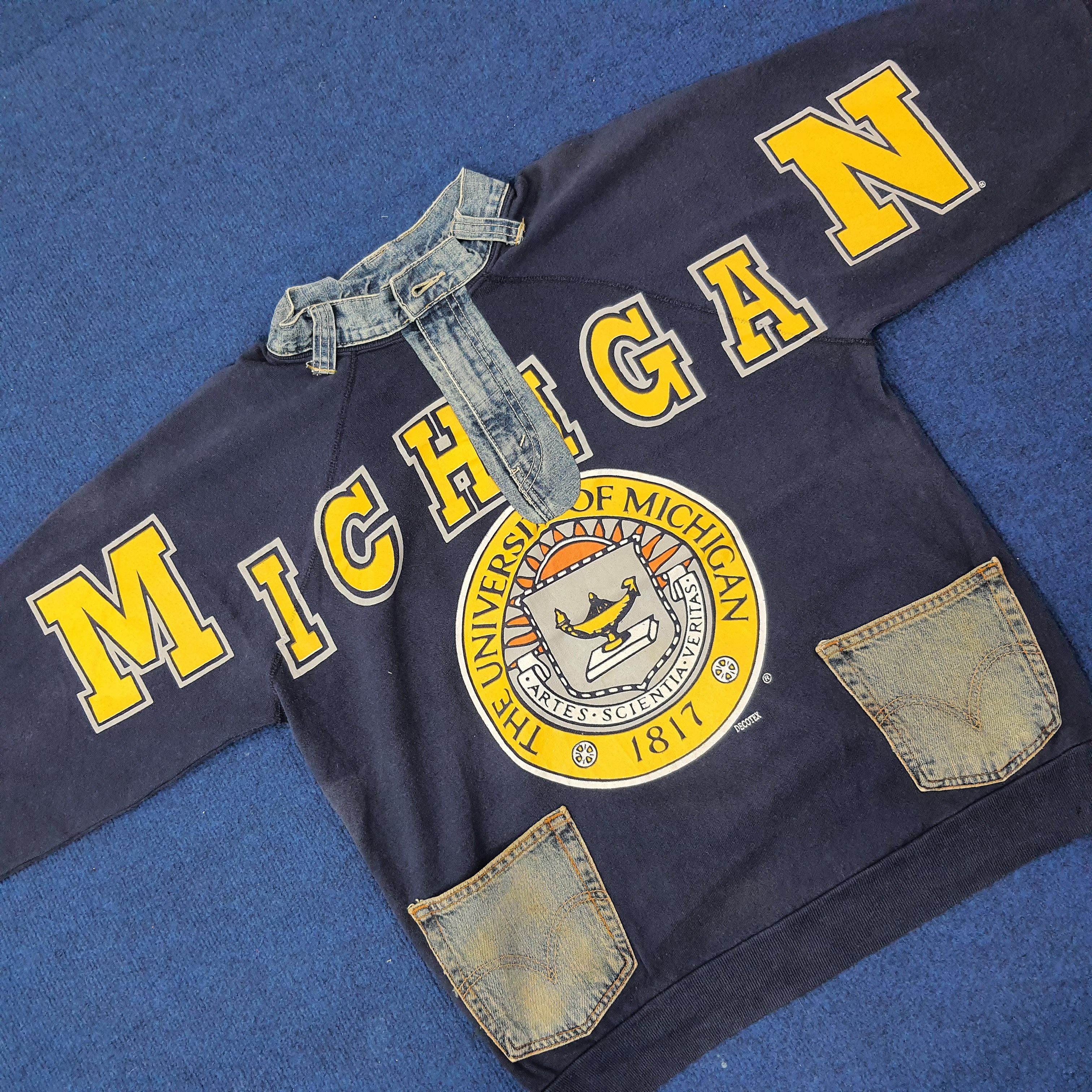 Other Vintage University of Michigan Sweatshirt C245N20 Size US L / EU 52-54 / 3 - 1 Thumbnail
