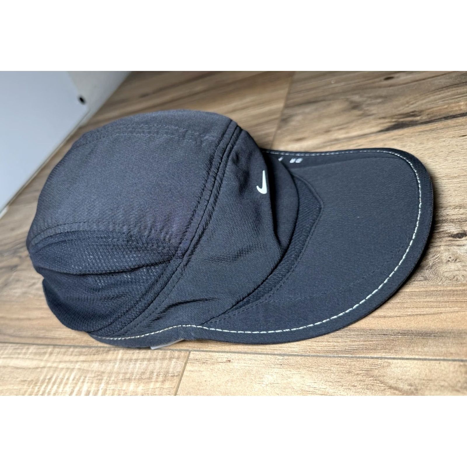 Nike VINTAGE Nike Hat Cap Black DriFit Mini Swoosh Feather Light Panel Tailwind Y2K 2000s Mens Size ONE SIZE - 3 Thumbnail