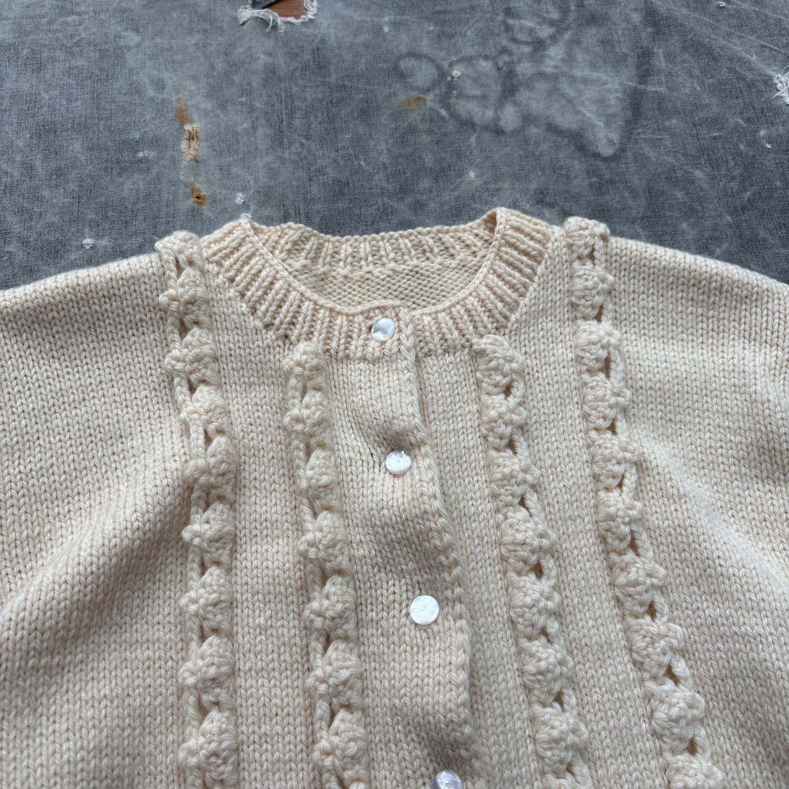 Vintage Vintage 70s Cream Hand-Knit Wool Textured Sweater Cardigan Size M / US 6-8 / IT 42-44 - 3 Thumbnail