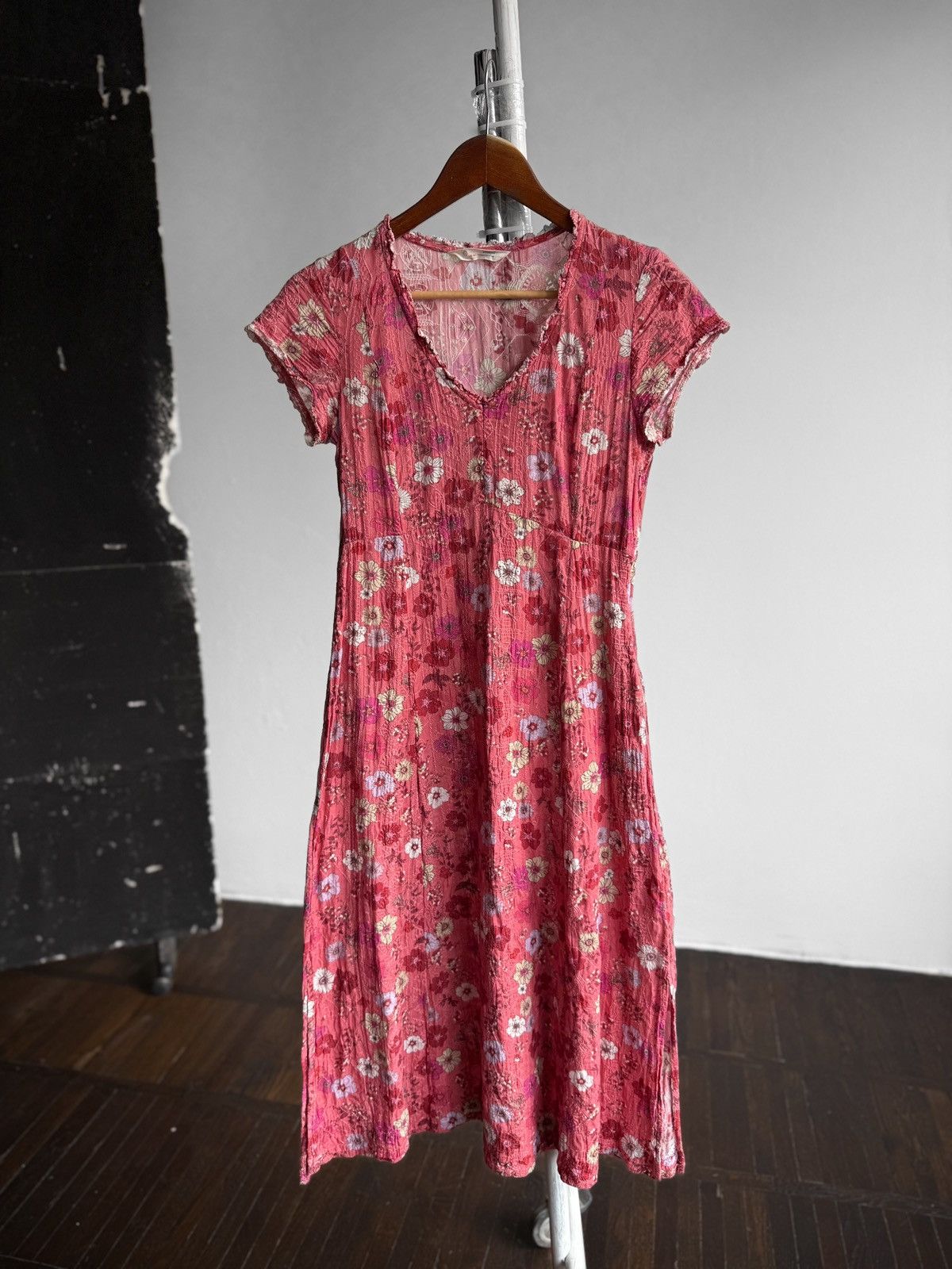Odd Molly Odd Molly Womens Y2K Floral Crinkle Gauze V-Neck Midi Dress Size S / US 4 / IT 40 - 1 Thumbnail