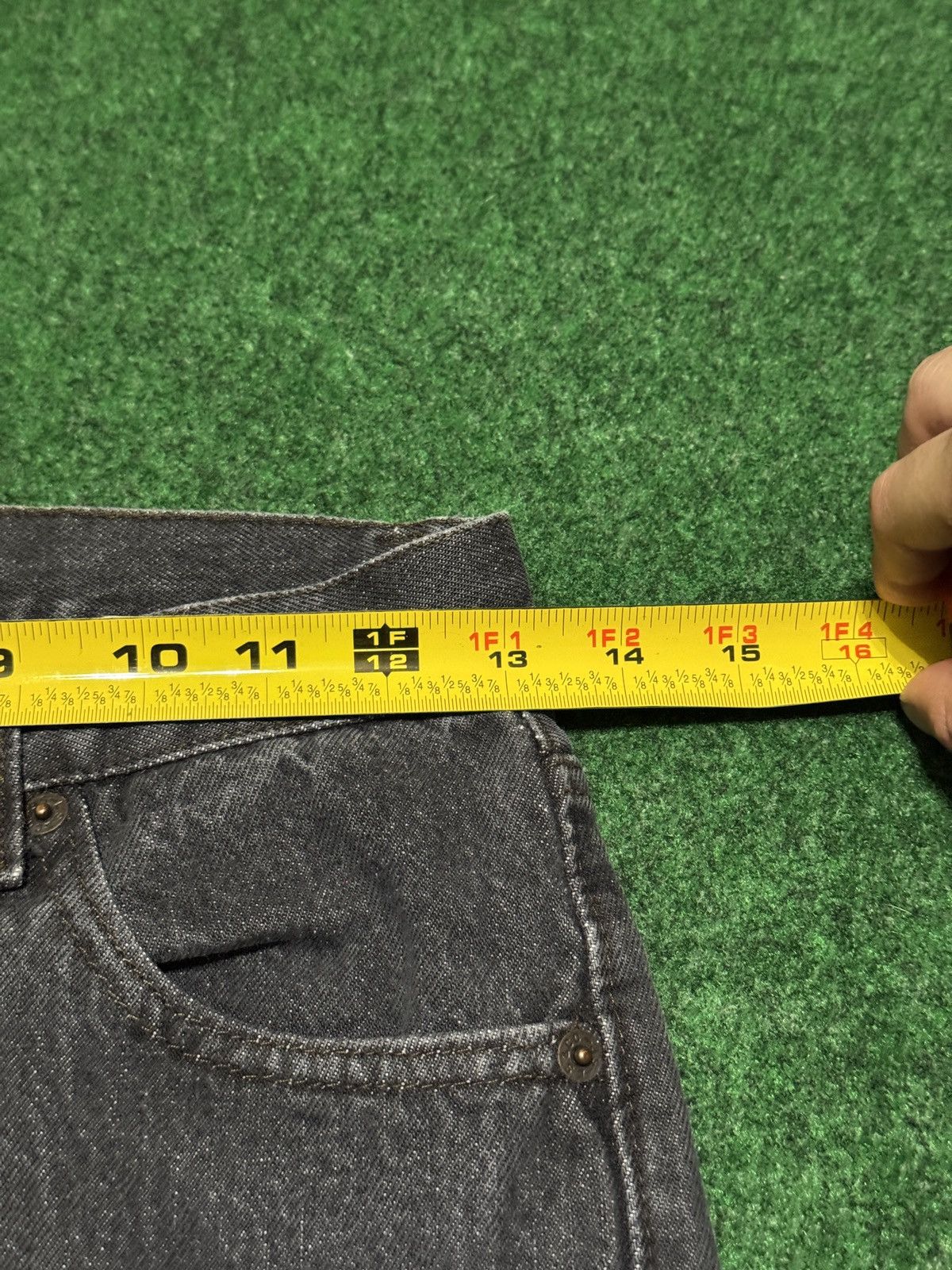 Levi's Vintage Clothing Vintage 70s Levi’s 501 Black Straight Leg Denim Jeans Size US 26 / EU 42 - 6 Thumbnail