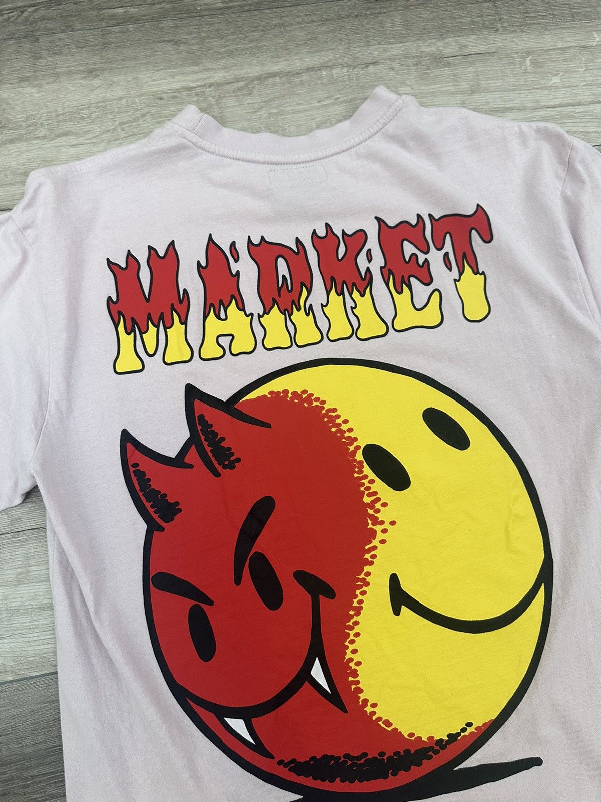 Market Market Devil / Smiley Face Flames Tee Sz. Large CTM Size US L / EU 52-54 / 3 - 4 Thumbnail