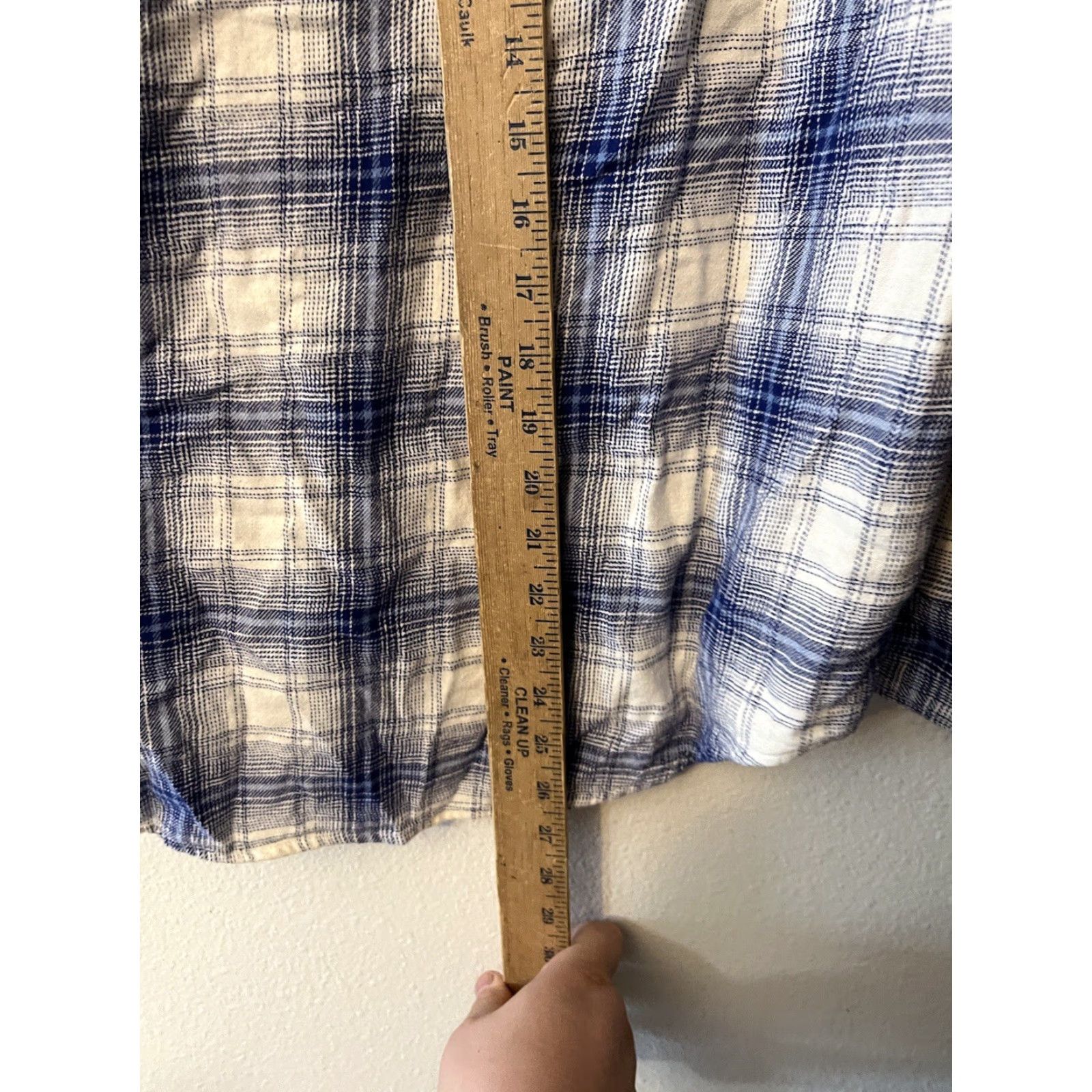 Old Navy Old Navy Boyfriend Button Down Shirt Medium M Blue Plaid Women Shirt Button-Up Adult M Blue Plaid Womens Size M / US 6-8 / IT 42-44 - 4 Thumbnail