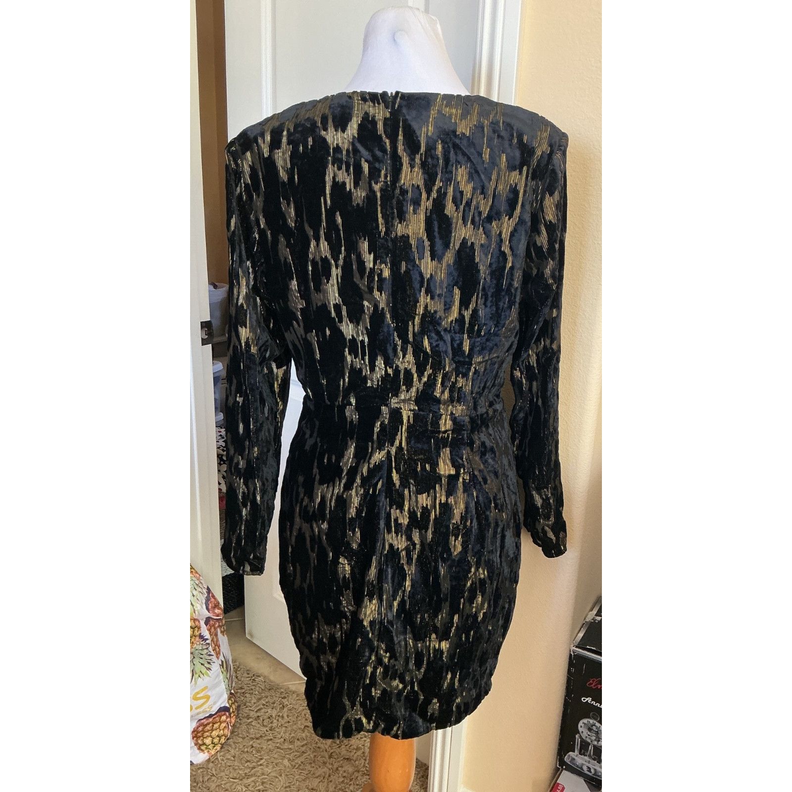 Other BARDOT AERIELA BLACK VELVET GOLD METALLIC WRAP DRESS 10 Size L / US 10 / IT 46 - 5 Thumbnail