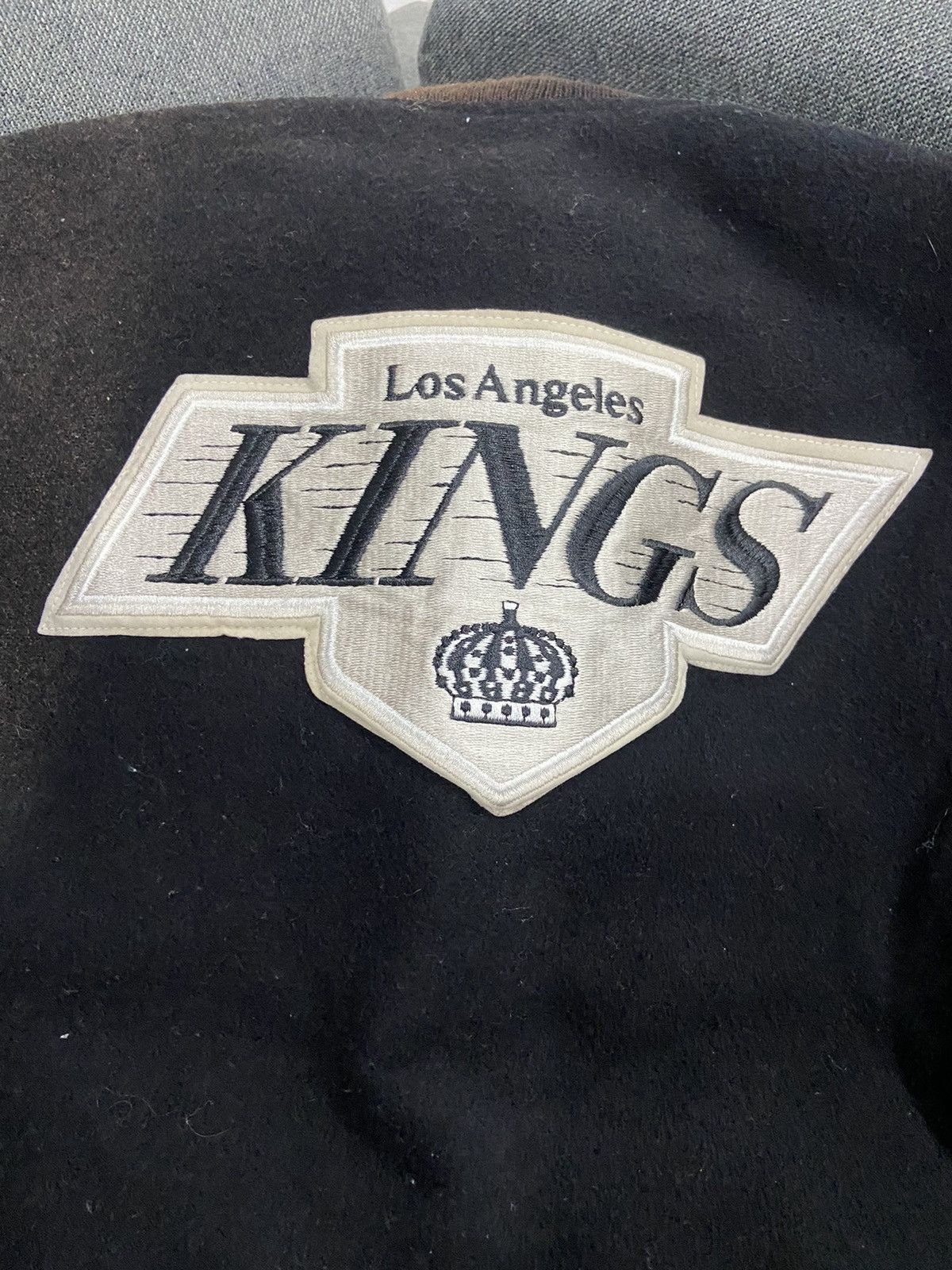 NHL × Vintage Distress Vtg Kings Los Angeles Snap Button Bomber Jacket Size US M / EU 48-50 / 2 - 12 Thumbnail