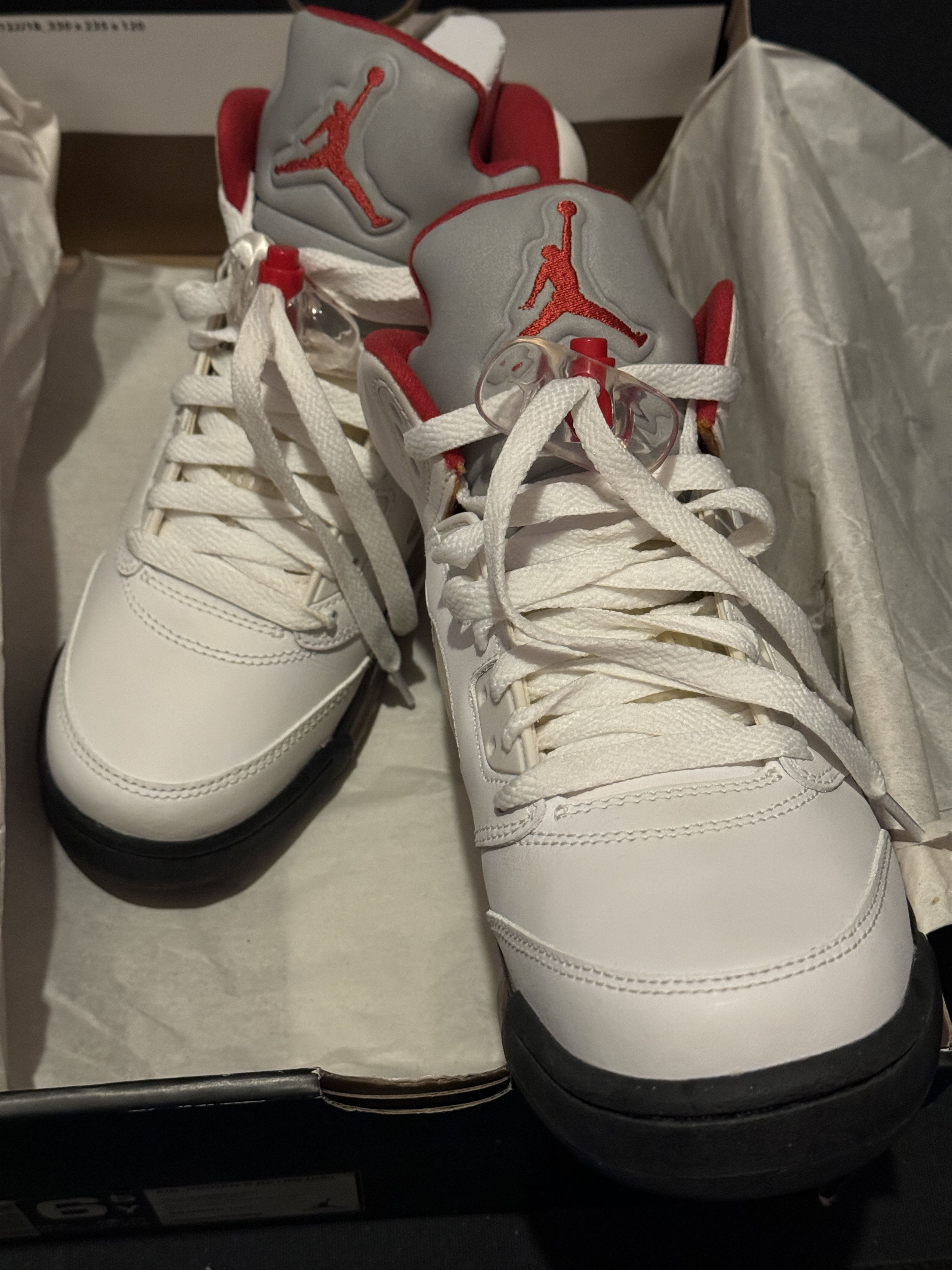 Jordan Brand × Nike 2013 Nike Air Jordan 5 "Fire Red" Sz 6.5Y Size US 6.5 / EU 39-40 - 1 Thumbnail