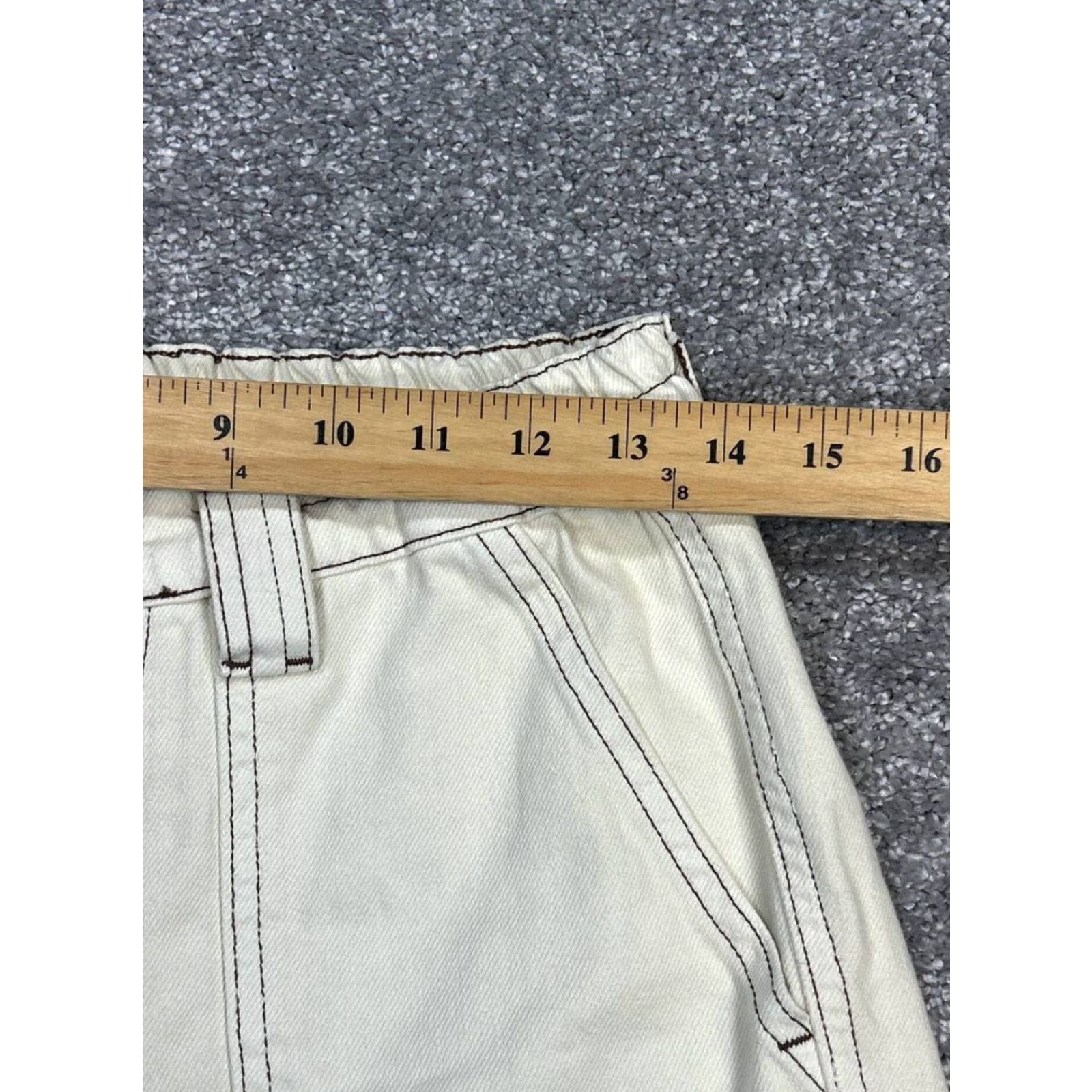 Urban Outfitters Urban Outfitters Jeans Womens 28 Ivory Denim Cargo Straight High Rise Zip Pockets Size 28" / US 6 / IT 42 - 7 Thumbnail