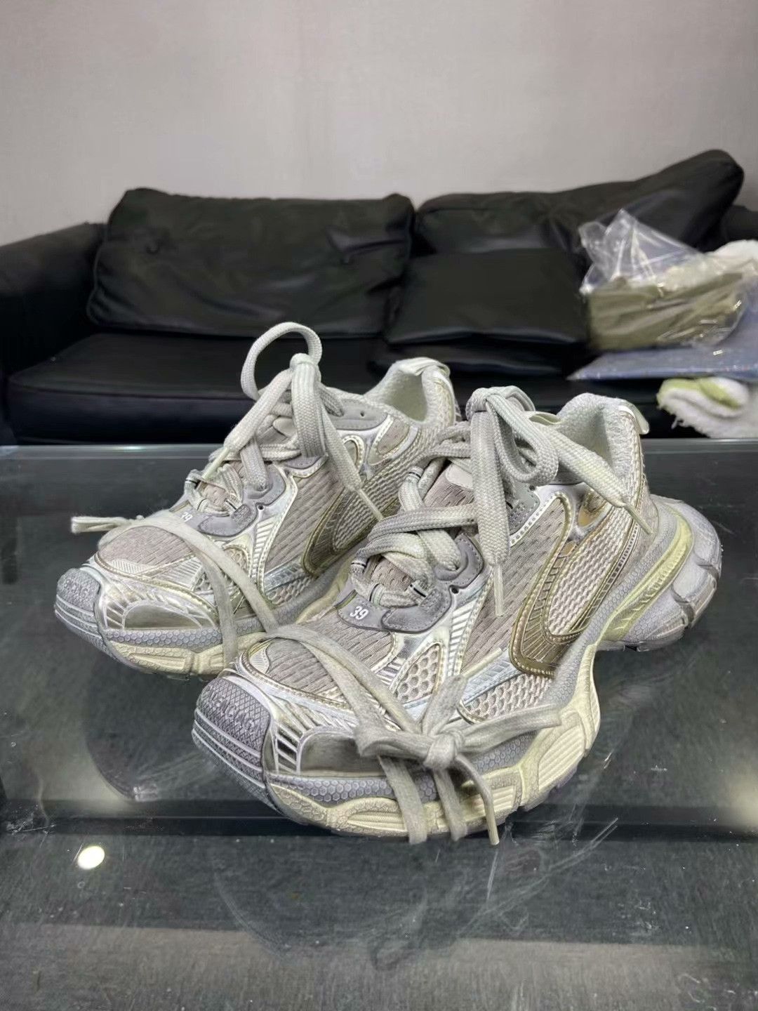Balenciaga Balenciaga Lowtop Sneakers us_8-5 Women Size US 8.5 / IT 38.5 - 1 Thumbnail