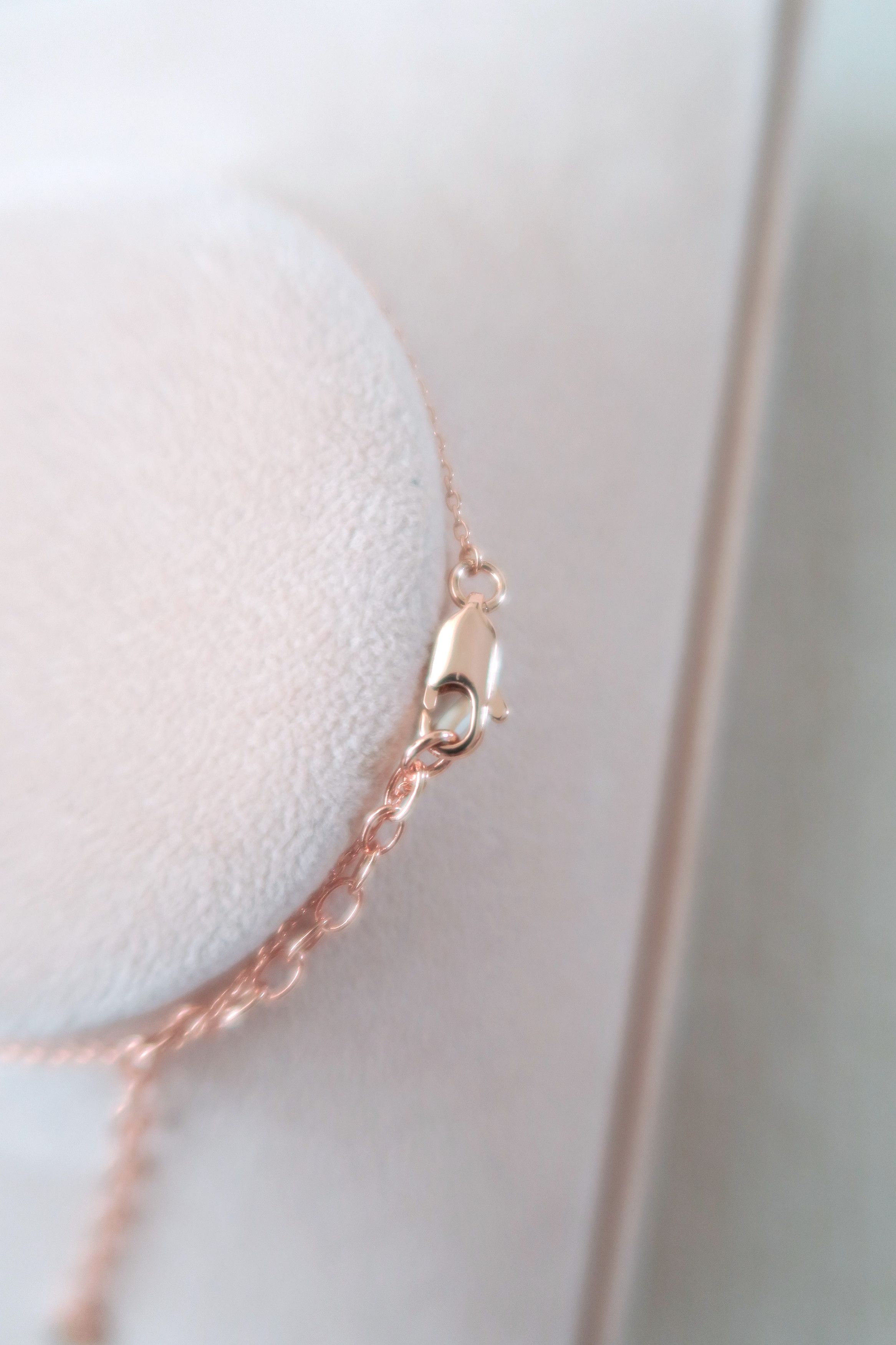 Emporio Armani Emporio Armani Red Rabbit Heart Lacquer Station Necklace Size ONE SIZE - 7 Thumbnail