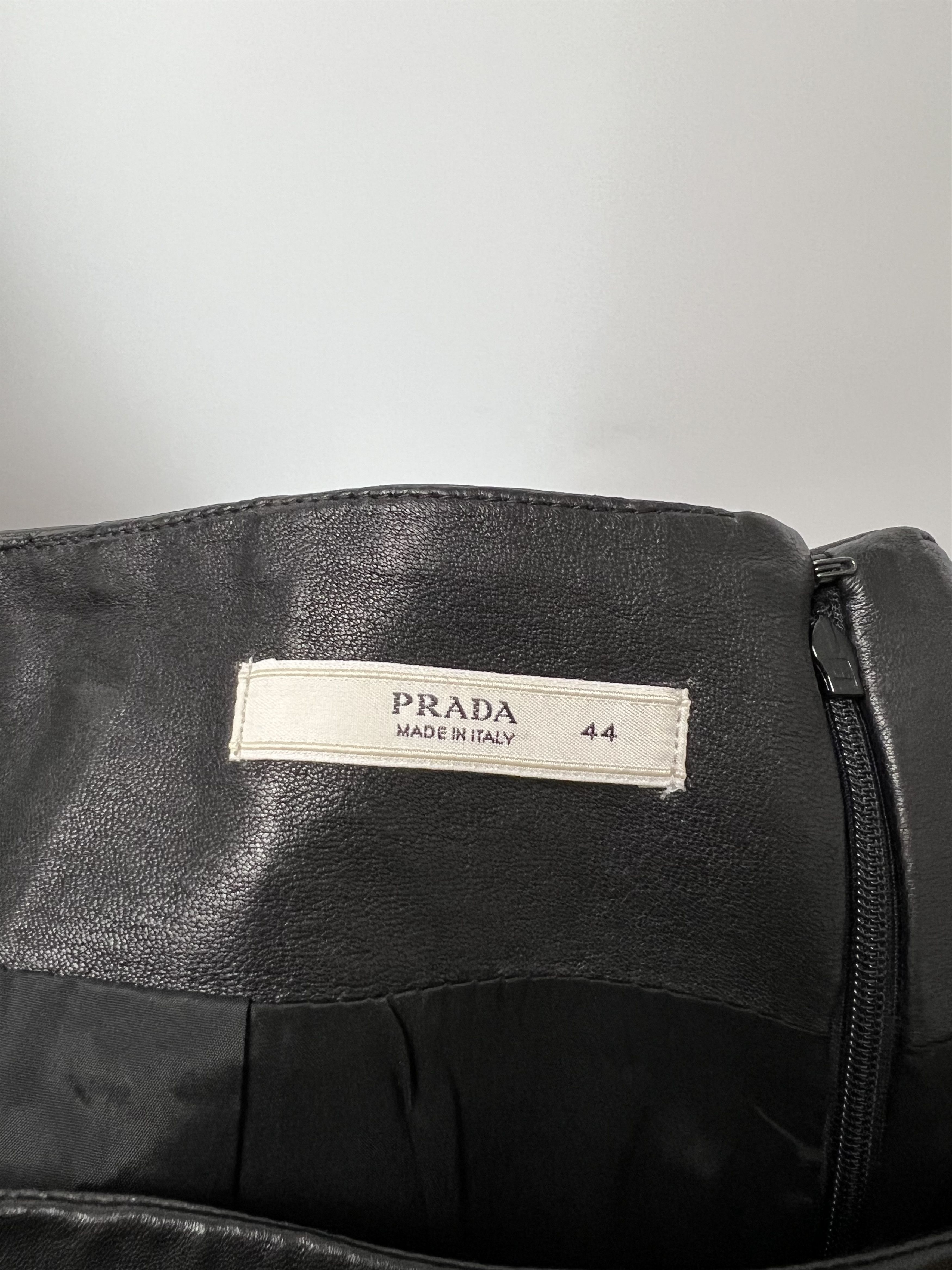 Prada Prada Black Leather Midi Skirt Size IT 44 Size 30" / US 8 / IT 44 - 13 Thumbnail