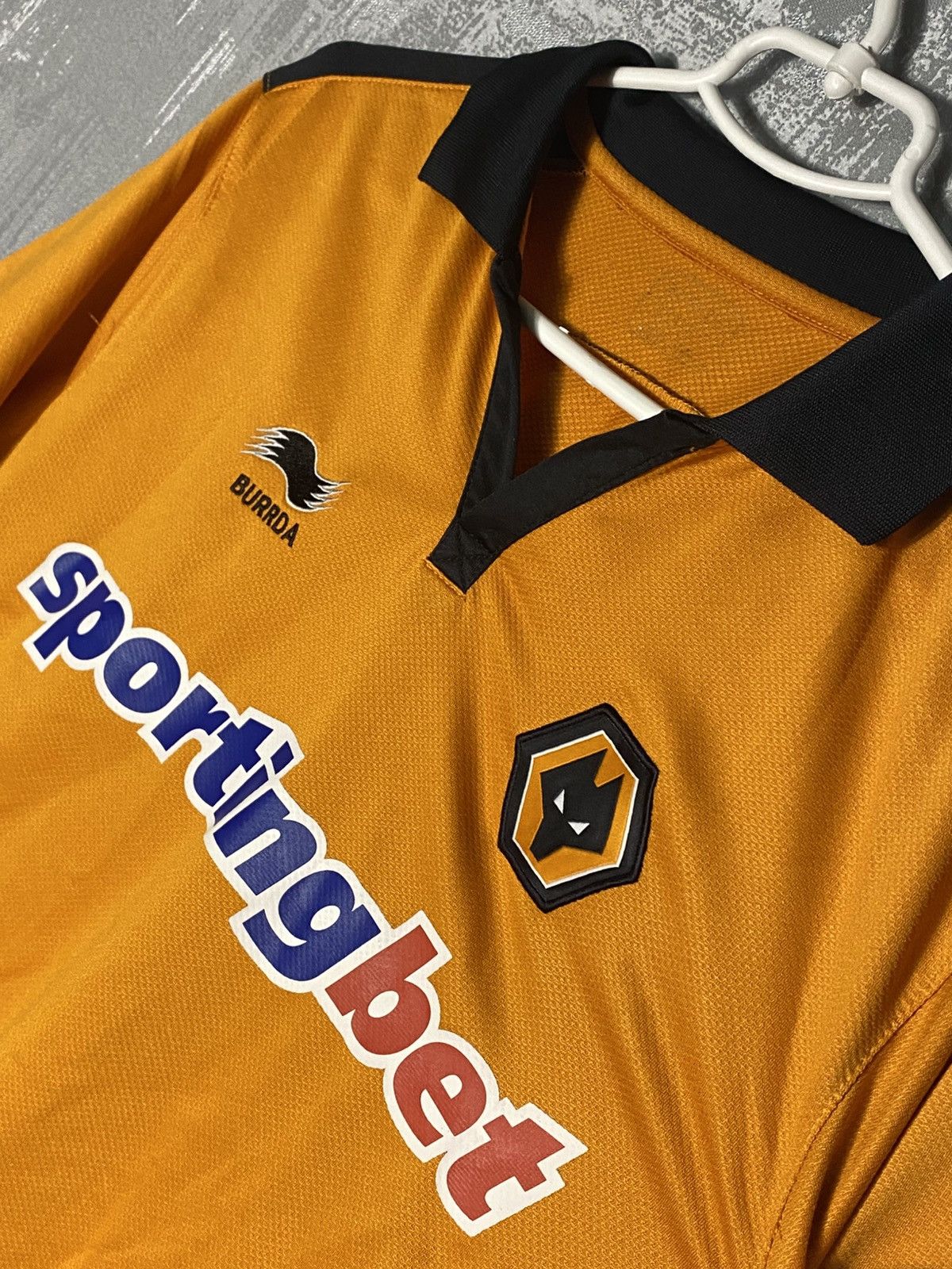 Vintage Wolverhampton Burrda Soccer Jersey 2010/11 Football Shirt Size US S / EU 44-46 / 1 - 3 Thumbnail