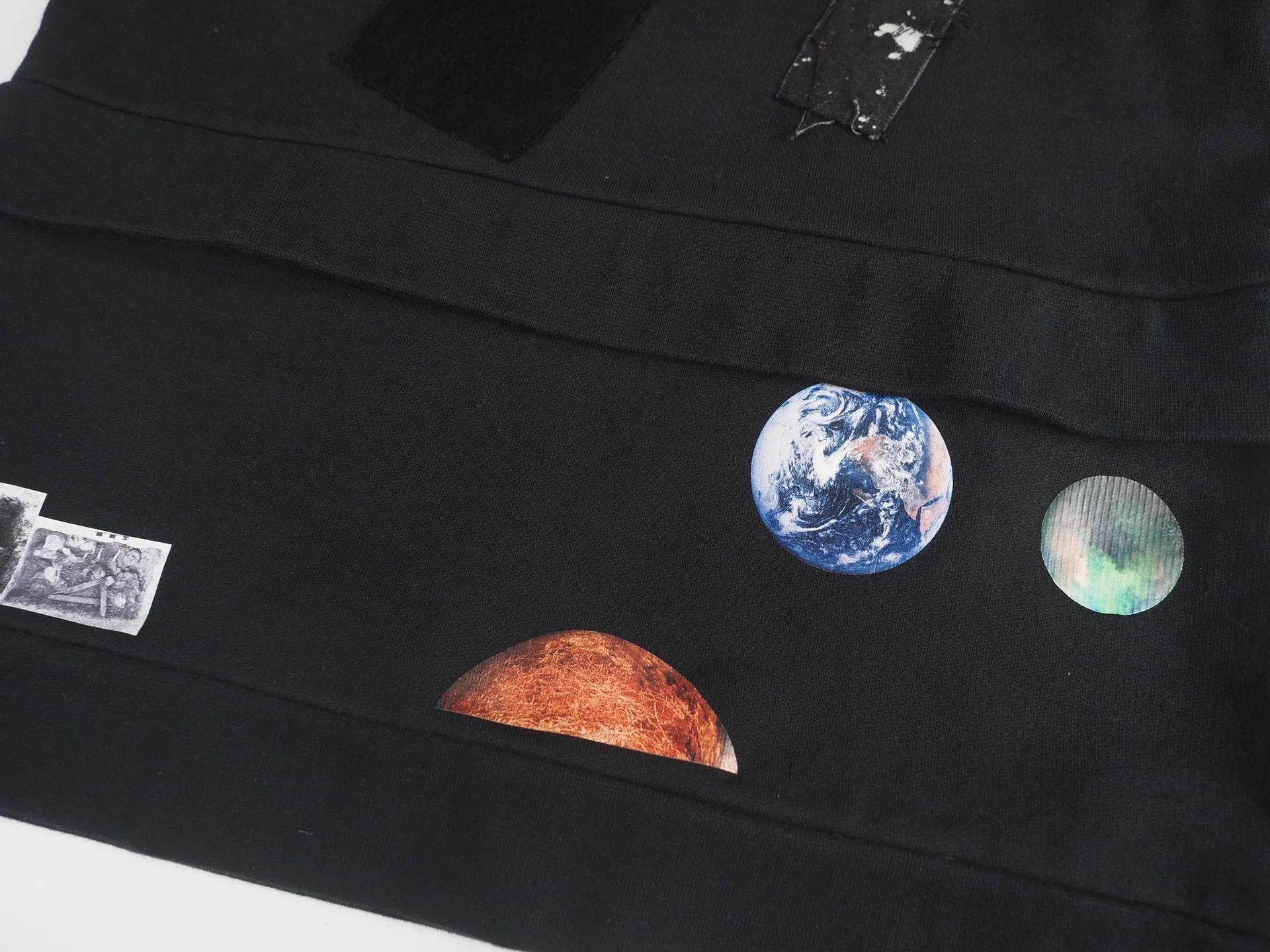 Raf Simons FW14 RAF SIMONS Runway Black Planet Sweatshirt Size US M / EU 48-50 / 2 - 5 Thumbnail