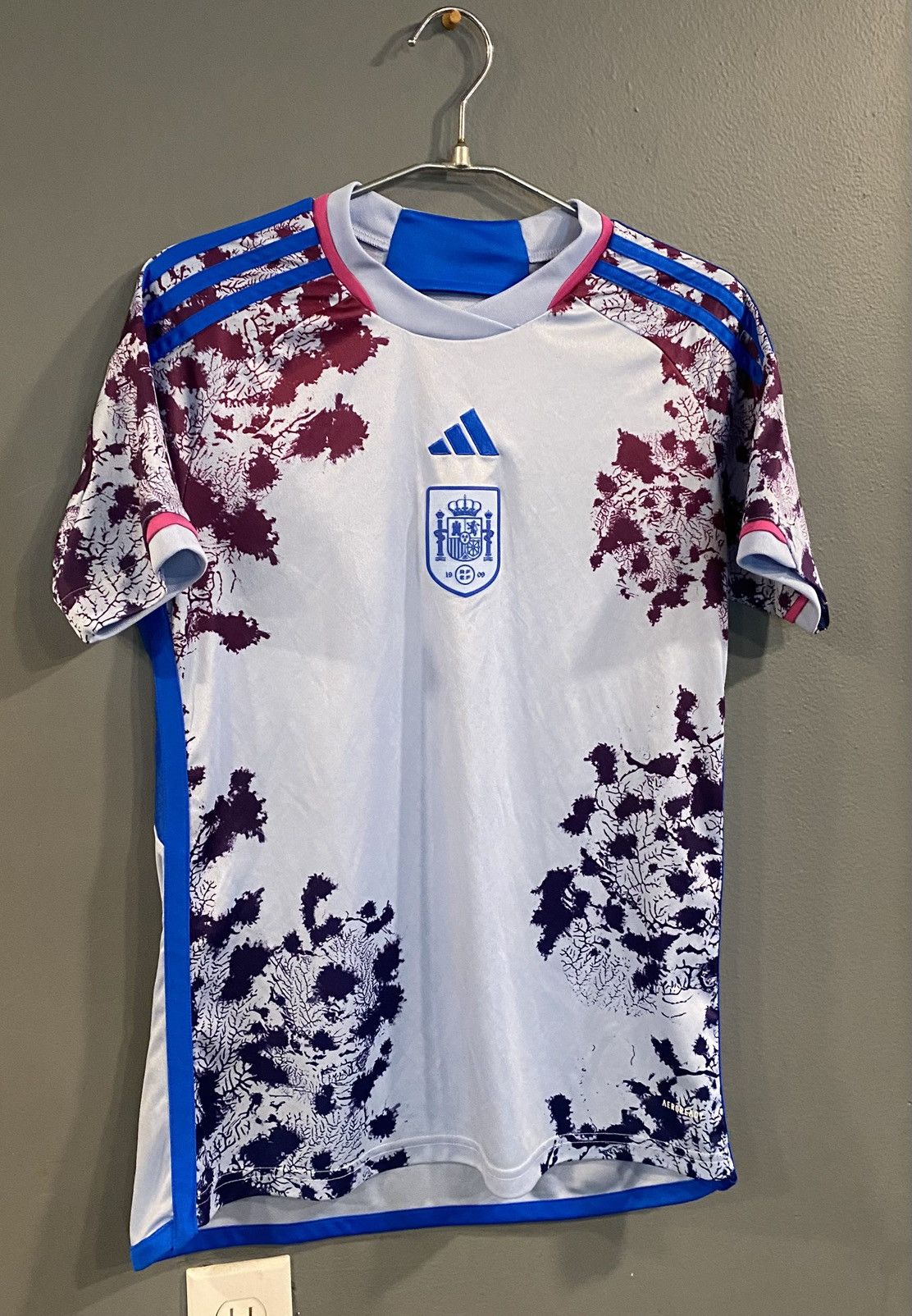 Adidas Adidas /22 Spain National Soccer Team Jersey Size US S / EU 44-46 / 1 - 1 Thumbnail