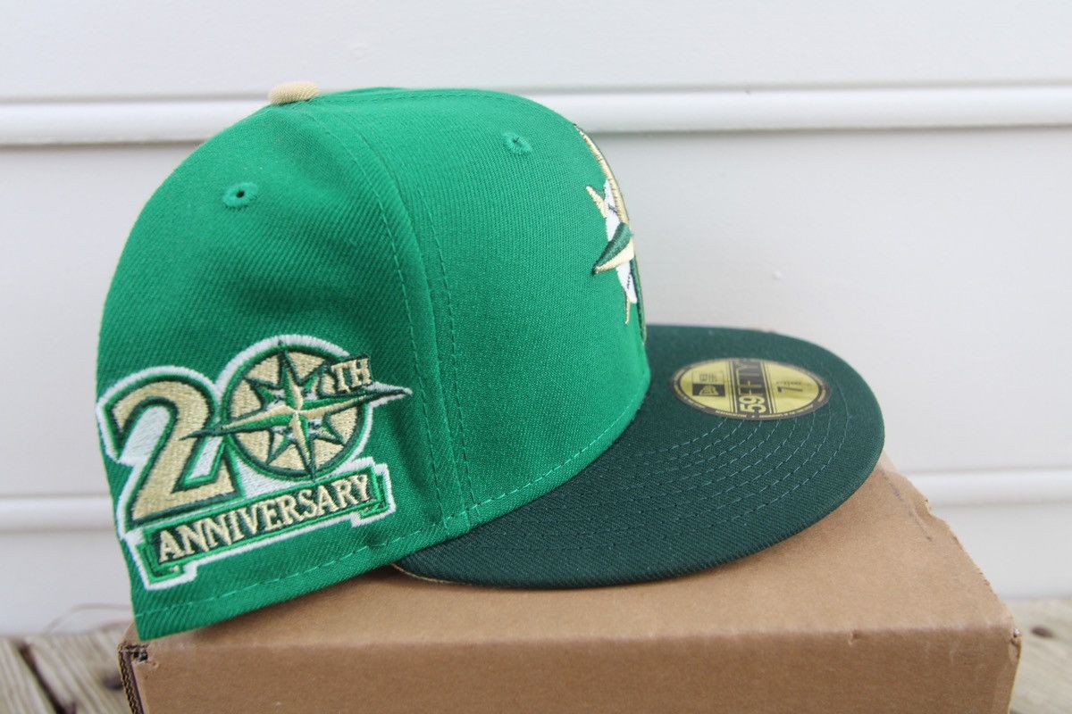Hat Club × MLB × New Era 7 3/8 New Era Seattle Mariners Exclusive Fitted GITD Size ONE SIZE - 2 Thumbnail