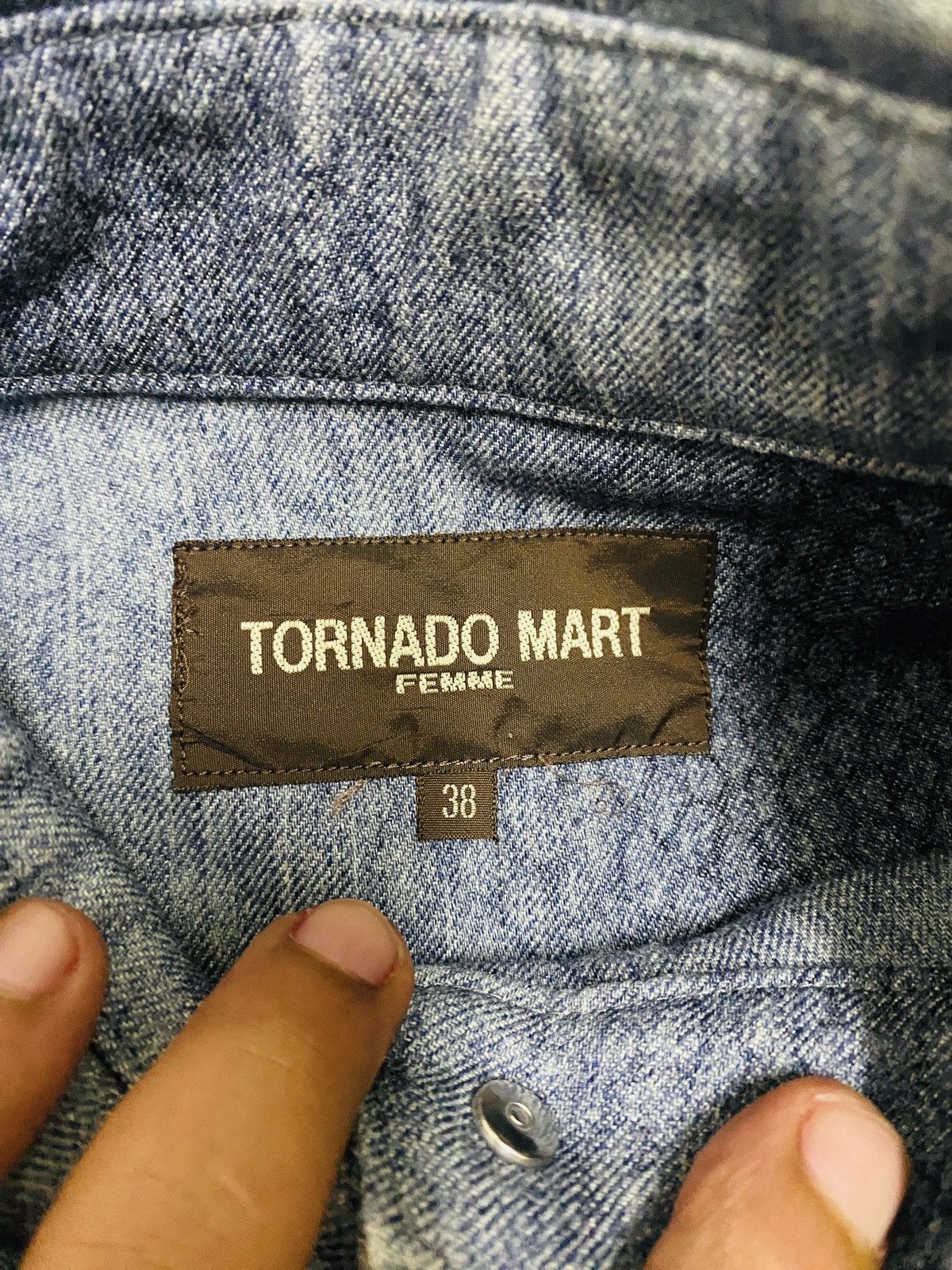 Tornado Mart (L) TORNADO MART FEMME STUDDED HONEYCOMB DENIM JACKET Size S / US 4 / IT 40 - 16 Thumbnail