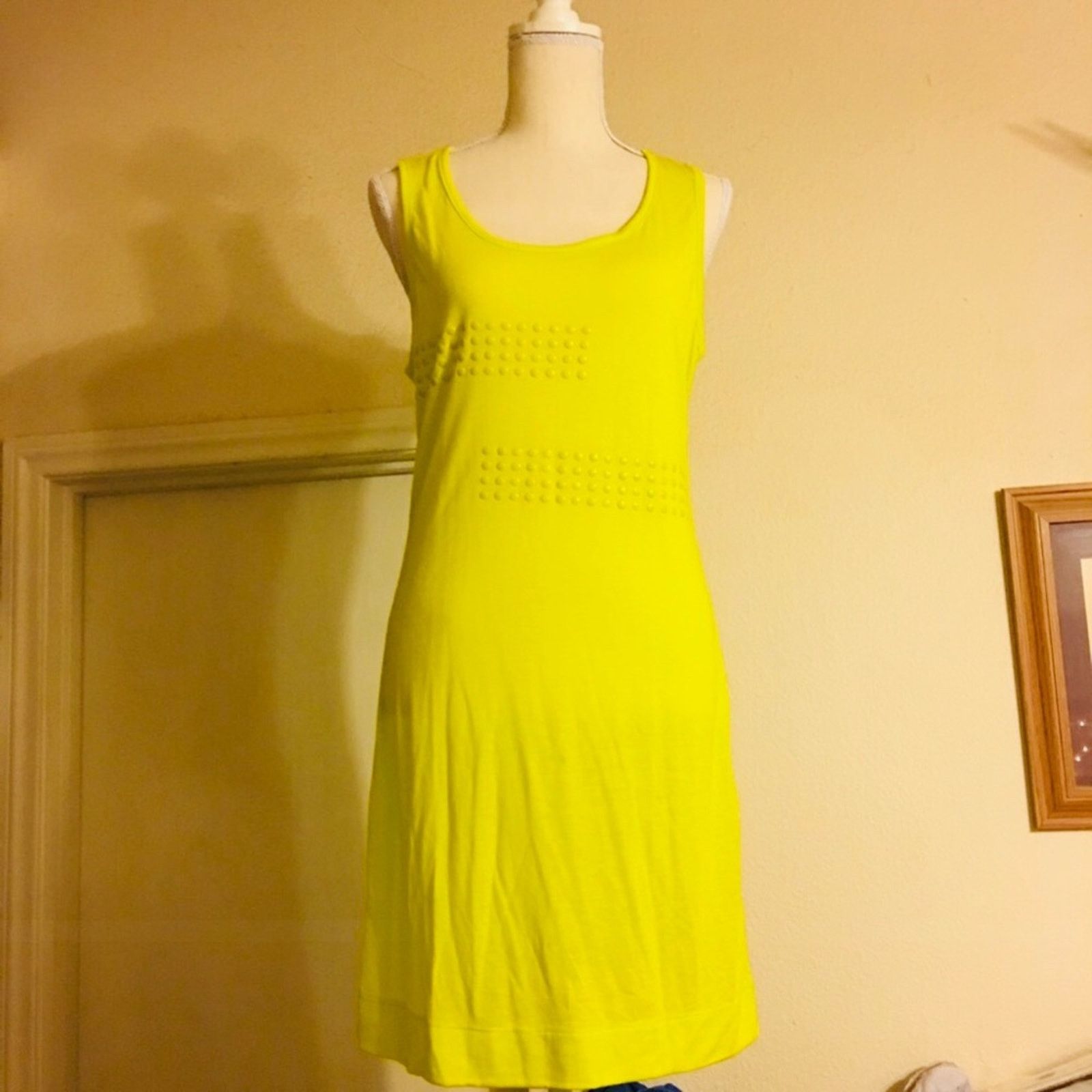 Other Xhilaration chartreuse long tank tunic top Size L / US 10 / IT 46 - 1 Thumbnail
