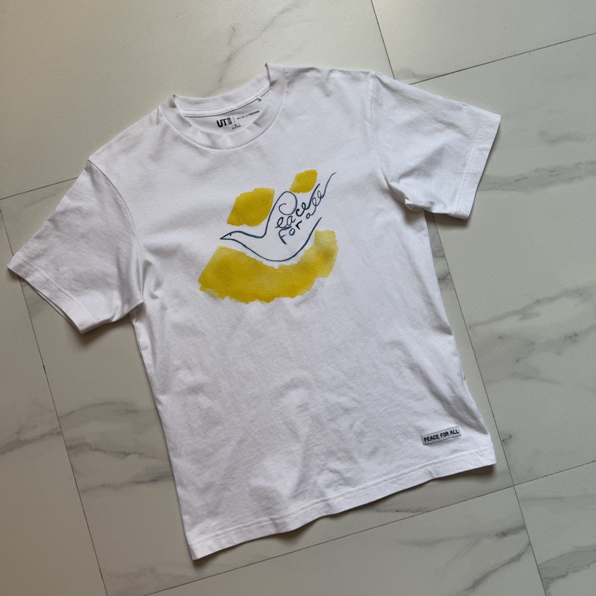 Designer × Japanese Brand × Uniqlo Uniqlo x Ines De La Fressange Peace For All Tee Size US XS / EU 42 / 0 - 3 Thumbnail