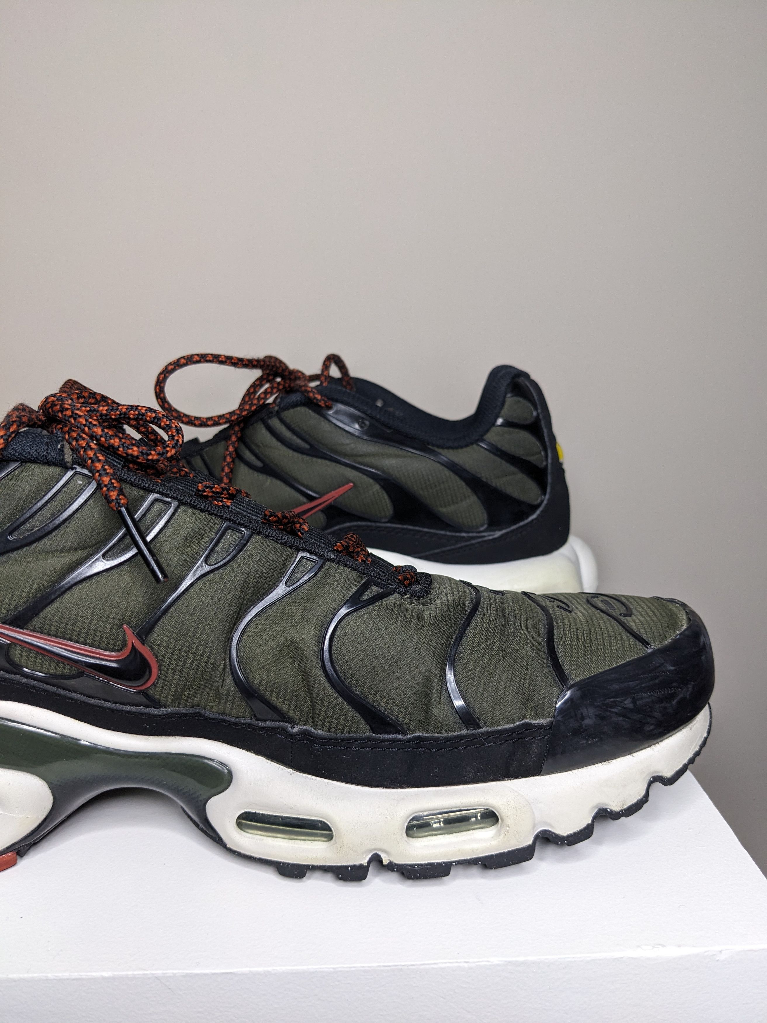 Nike Nike Air Max Plus Mens Sz 10 Cargo Khaki Phantom FB9722-300 Size US 10 / EU 43 - 7 Thumbnail