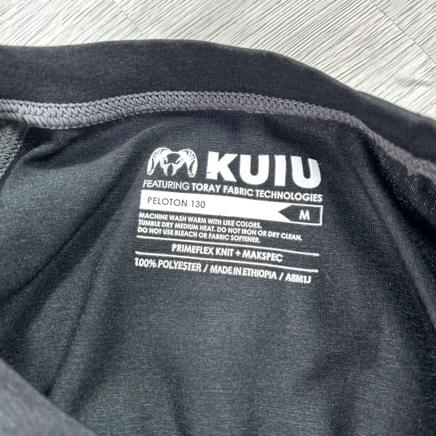Layer 8 KUIU Peloton 130 Shirt Mens M Gray Raglan Long Sleeve Base Layer Top Hunting Hiking Polyester Crew Neck Tee Tee Size US M / EU 48-50 / 2 - 3 Thumbnail