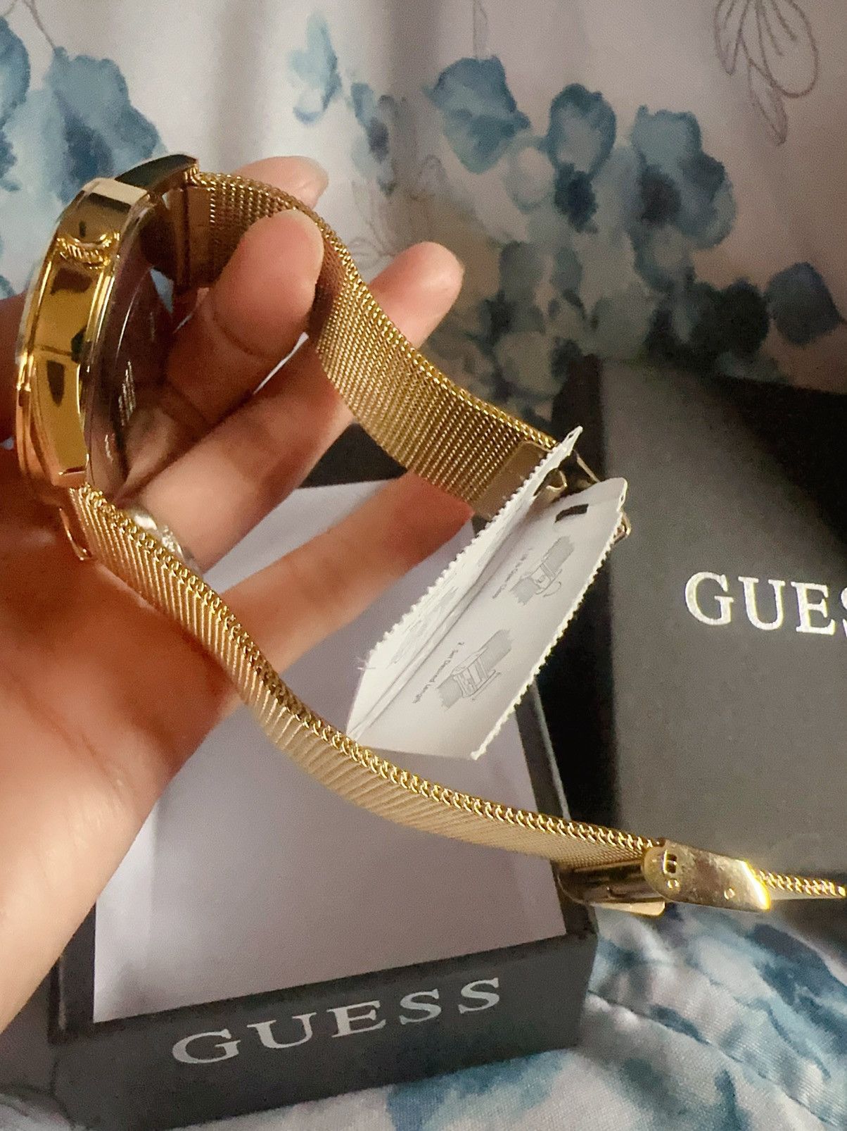 Guess Guess gold tone analog watch MESH BAND ADJUSTABLE BRACELET Size ONE SIZE - 3 Thumbnail