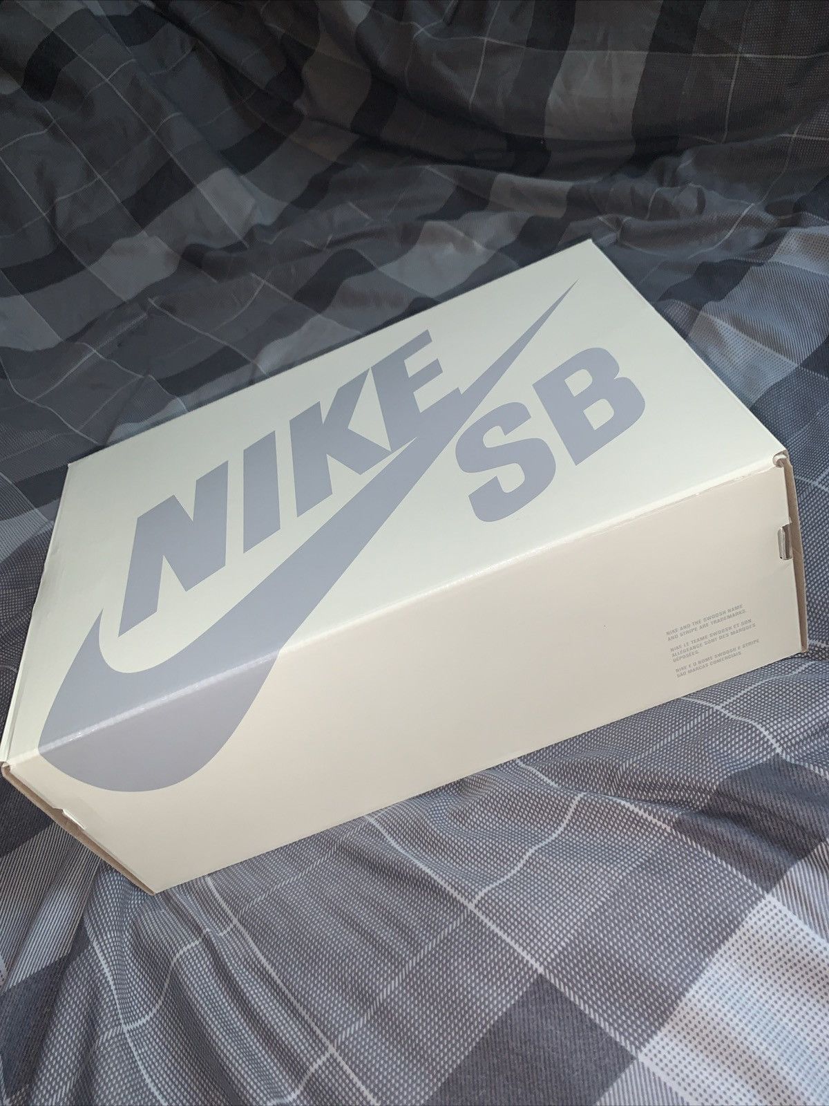 Nike Nike Sb Dunk low Futura Laboratories Bleached Aqua Size US 10.5 / EU 43-44 - 11 Thumbnail