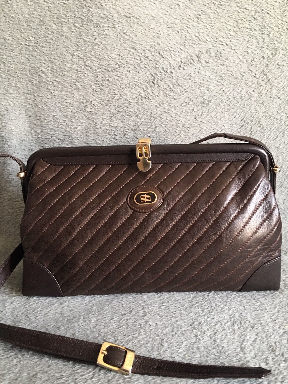 Emilio Pucci × Vintage Emilio Pucci Vintage Brown Leather Shoulder Bag Size ONE SIZE - 1 Thumbnail