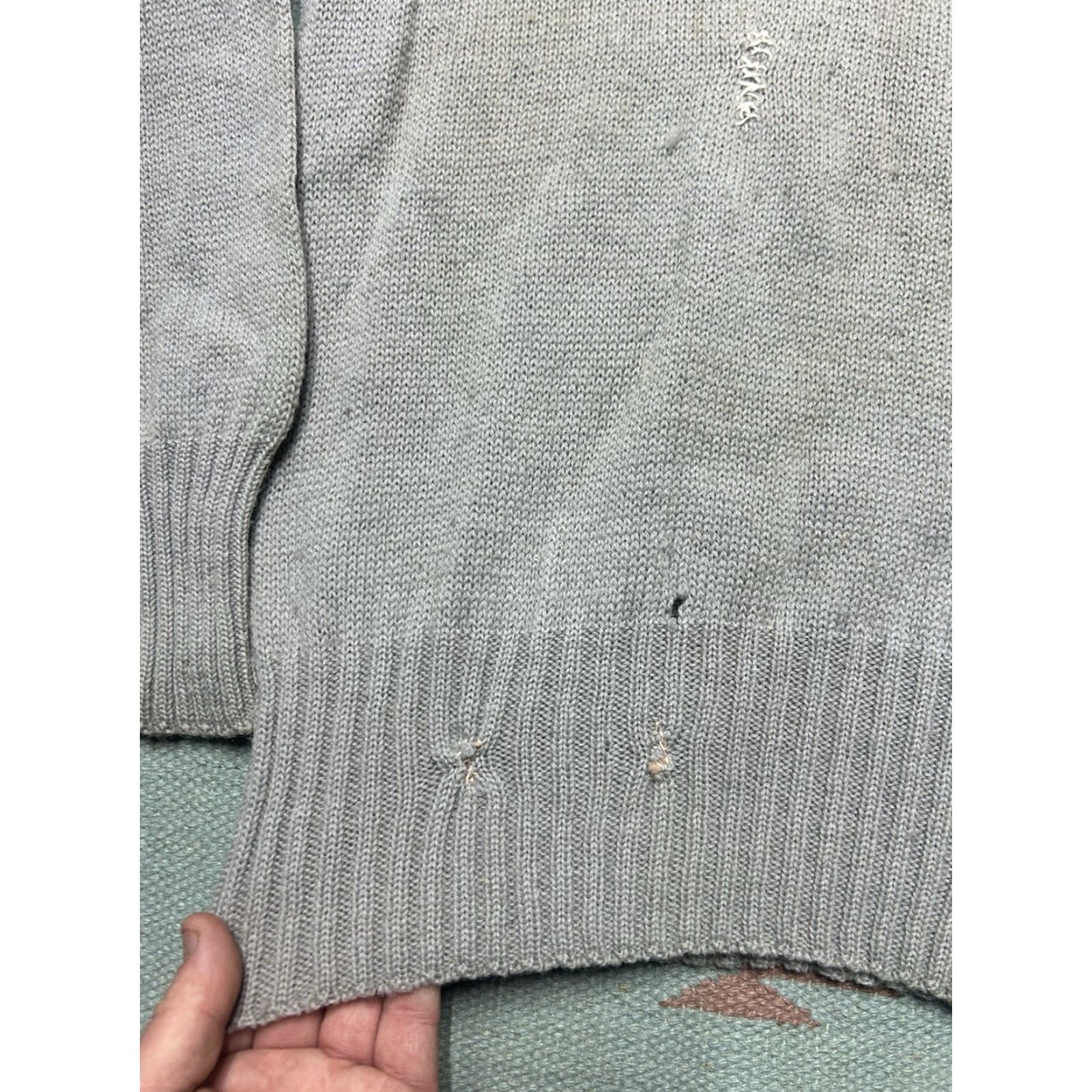 Vintage VINTAGE Campus Wool Knit Sweater Pullover Mens XS/S 40s 50s Distressed Repaired Gray Knit Shirt? Size US S / EU 44-46 / 1 - 2 Thumbnail