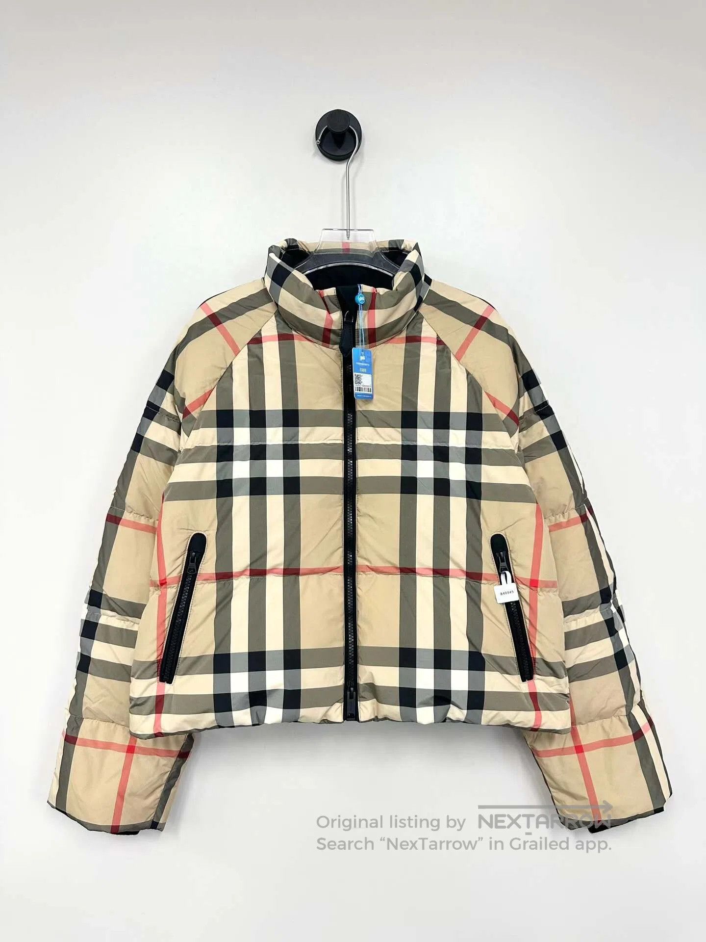 Burberry Burberry Khaki Classic Tartan Zippered Down Jacket| Size M / US 6-8 / IT 42-44 - 1 Thumbnail