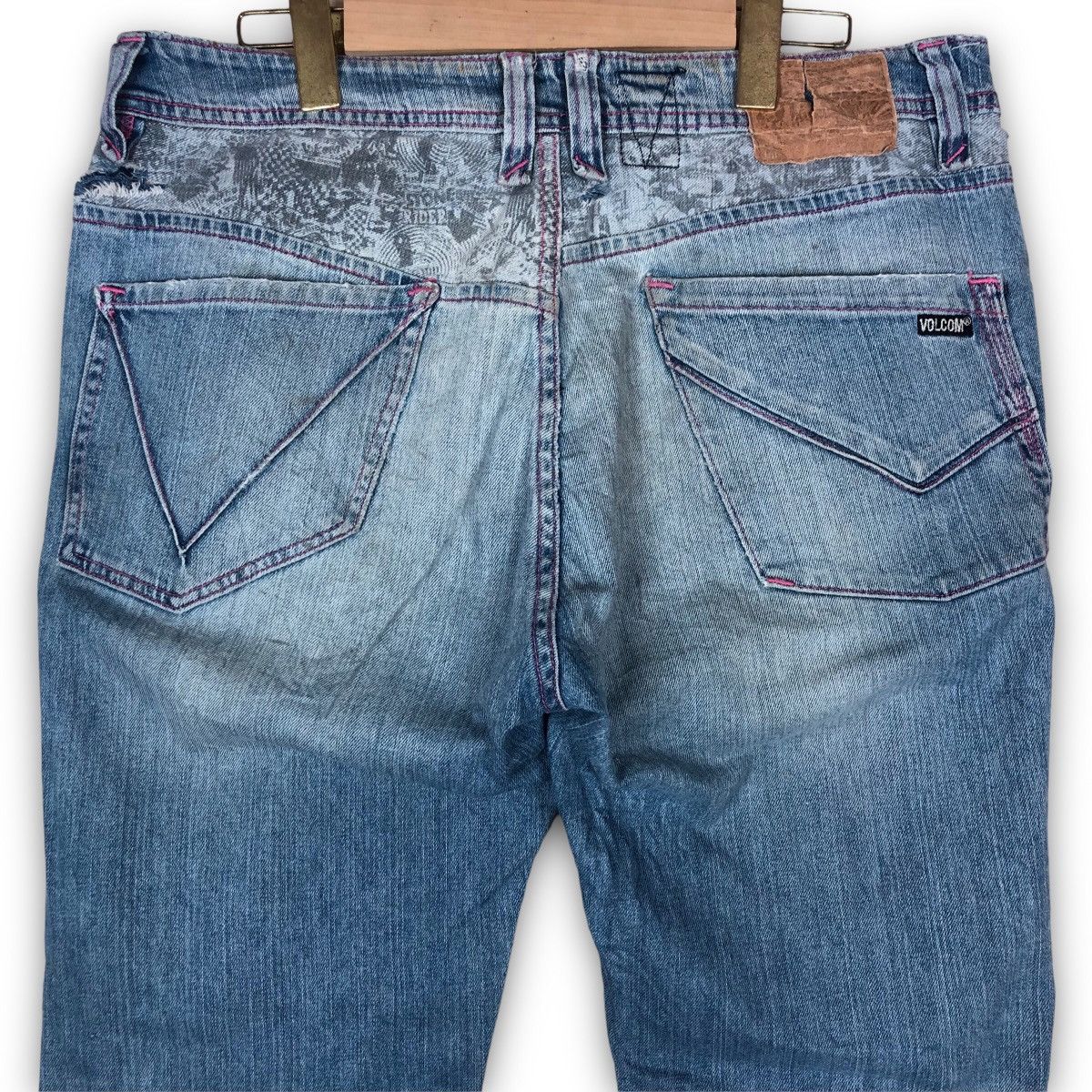 Volcom Vintage Volcom Distressed Faded Denim Jeans Size US 36 / EU 52 - 11 Thumbnail