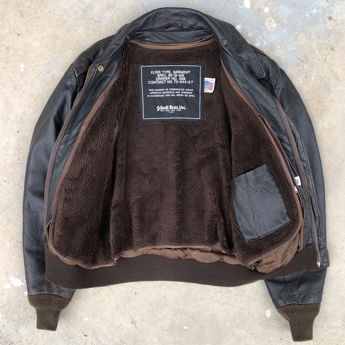 Schott VTG Schott Bros Leather Bomber flight Jacket Type 85 19-MS Size US M / EU 48-50 / 2 - 6 Thumbnail