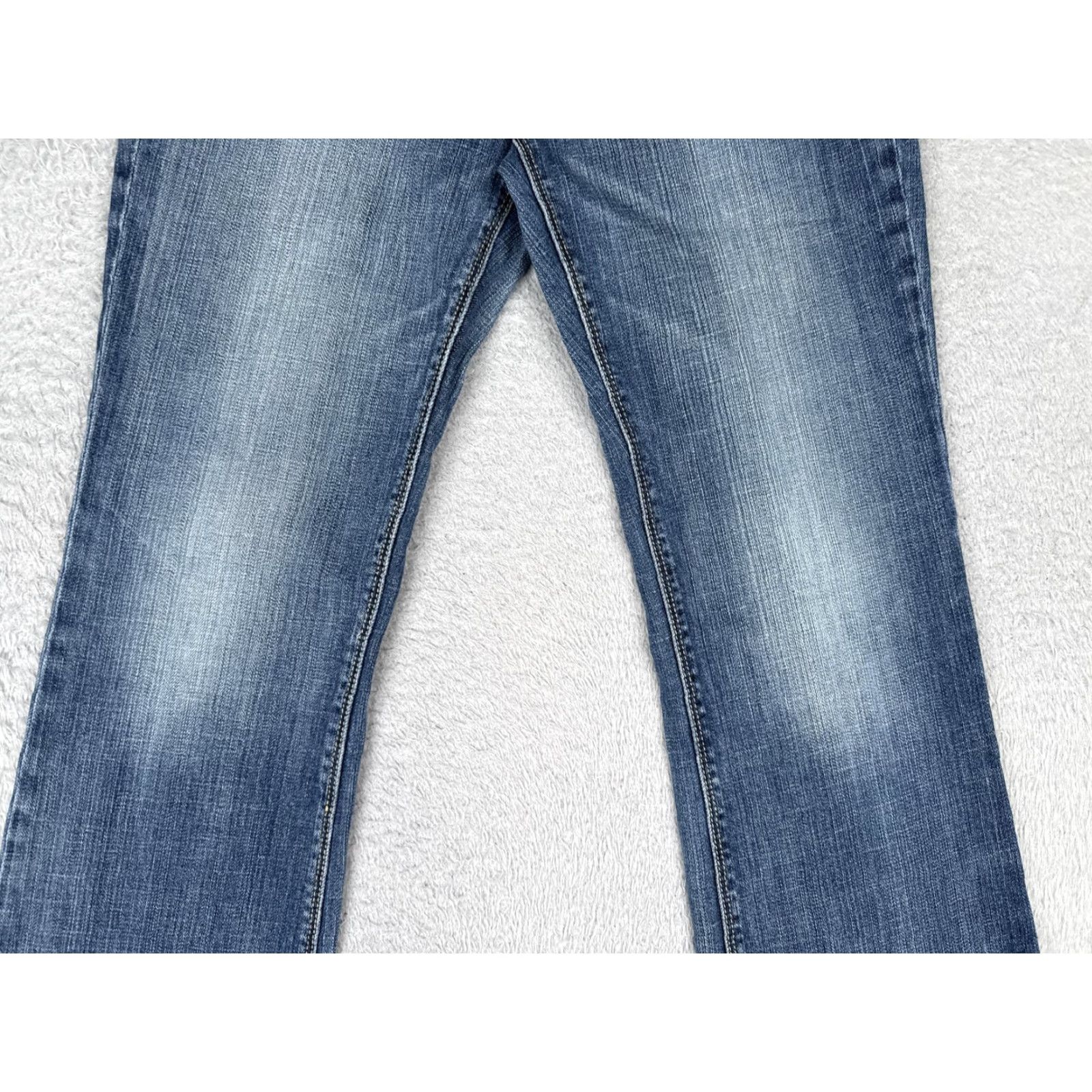 Express Express Eva Boot Cut Jeans Womens 8 Blue Low Rise Stretch Medium Denim 29x31 City Embroidered 5-Pocket Design Size 30" / US 8 / IT 44 - 3 Thumbnail